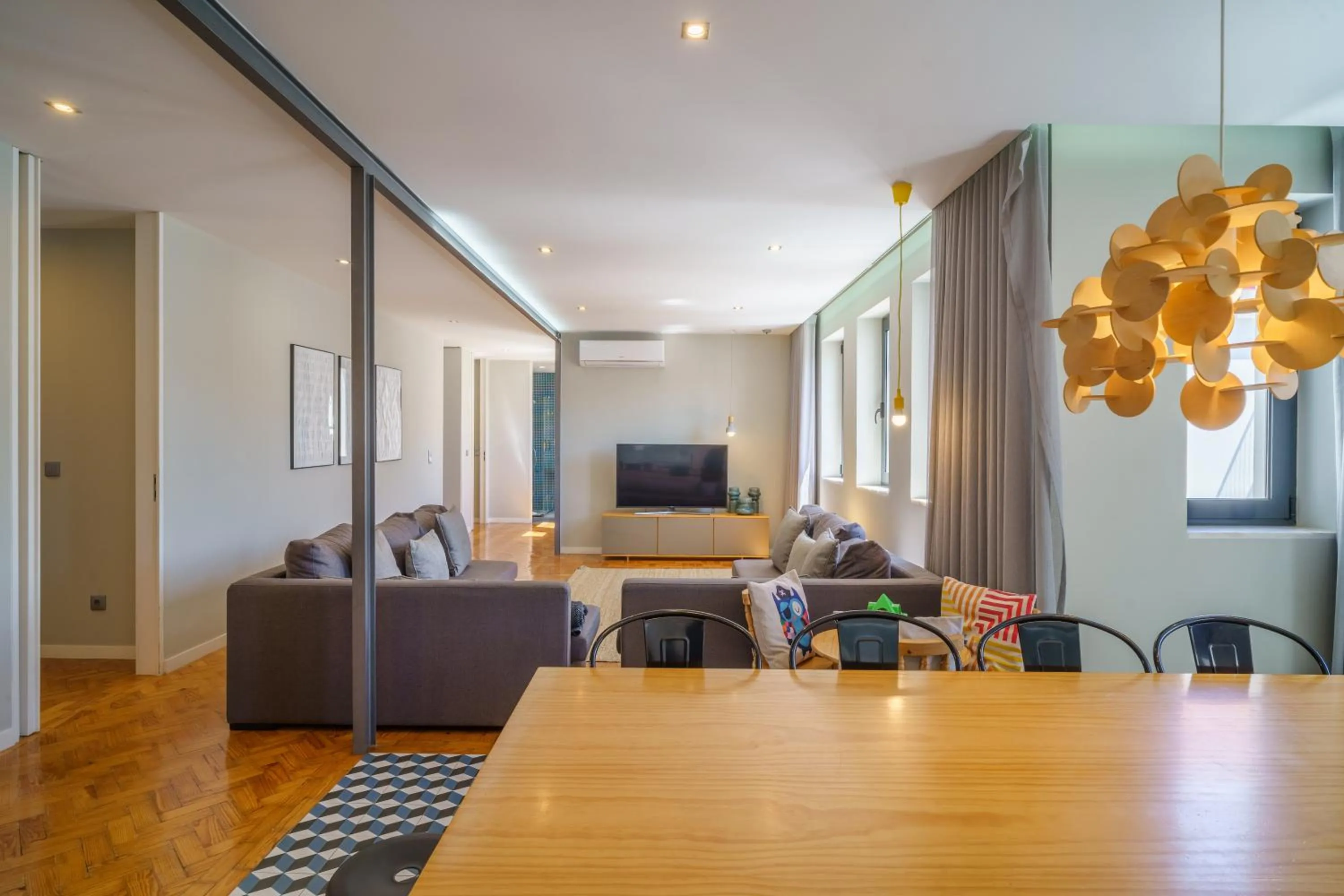 TV and multimedia in Feel Porto Vintage Townhouses