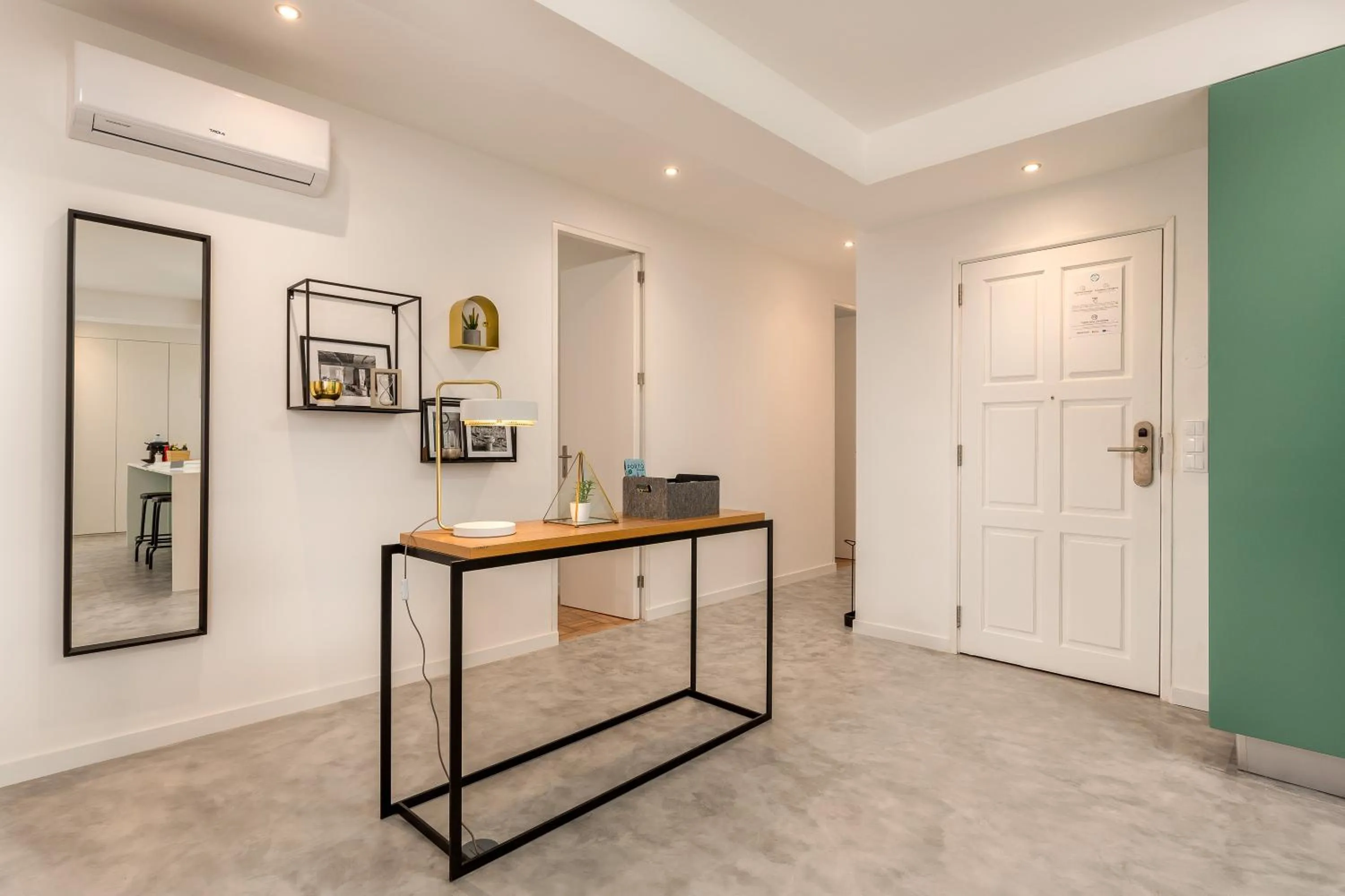 Decorative detail in Feel Porto Vintage Townhouses