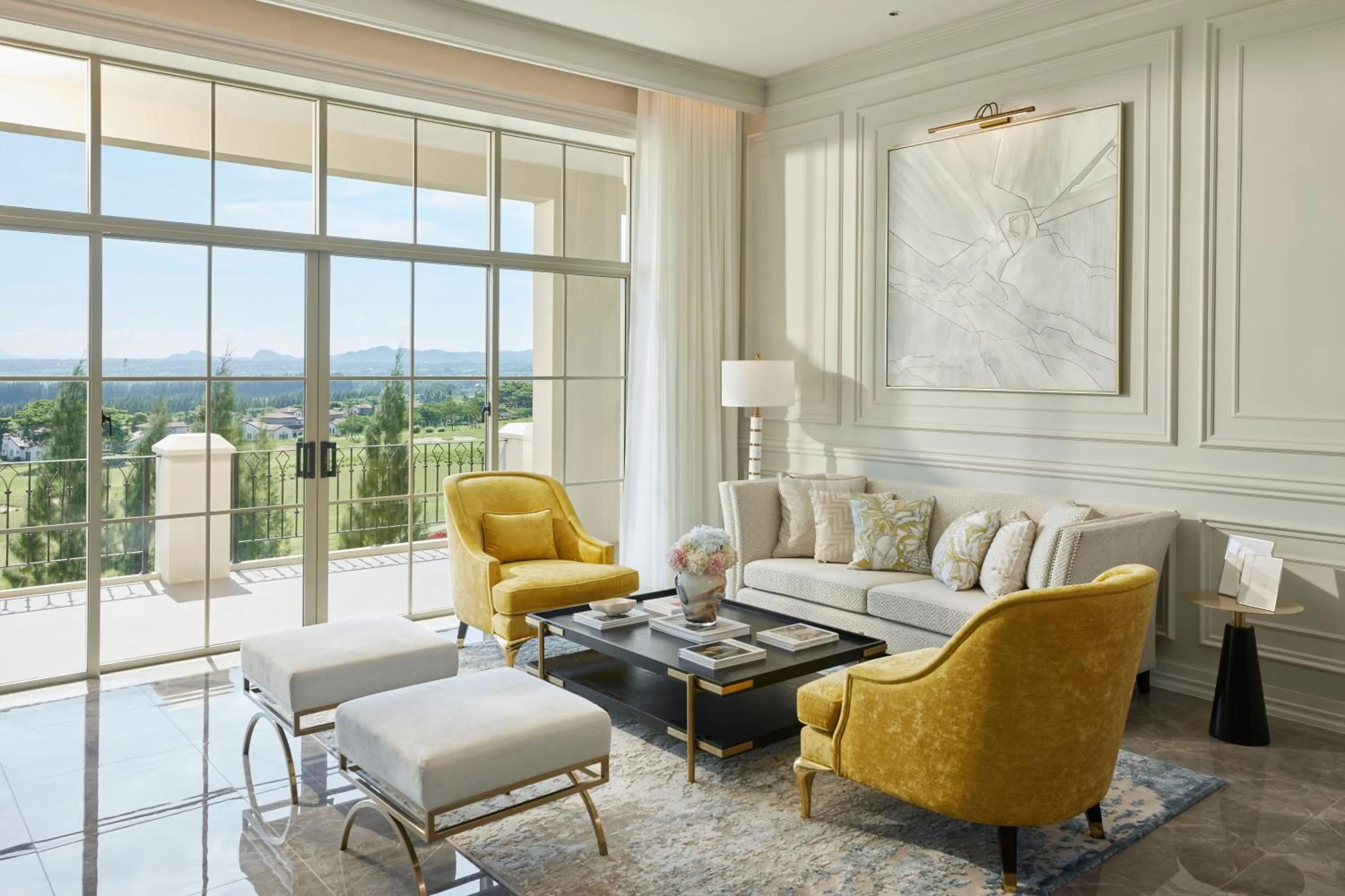 Living room in Mövenpick Resort Khao Yai