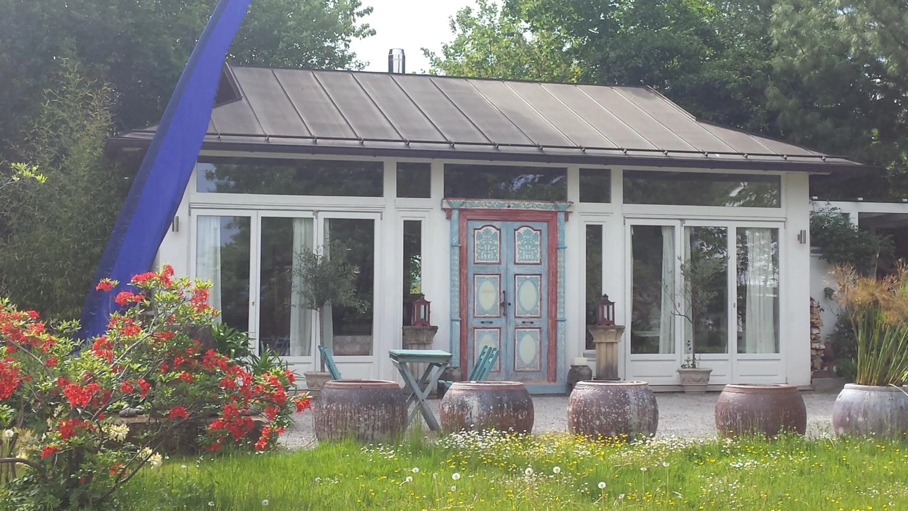 Property building in Am Eichholz Galerie & Art-Hotel