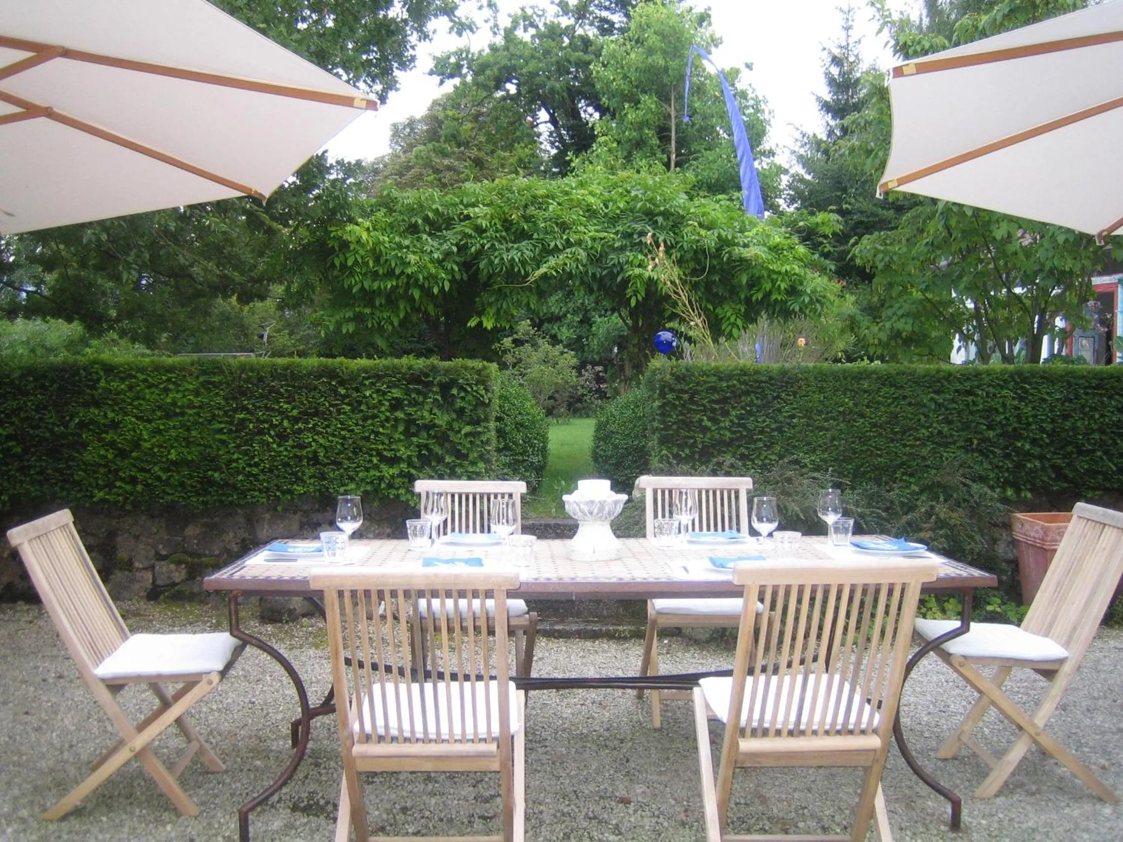 Patio in Am Eichholz Galerie & Art-Hotel