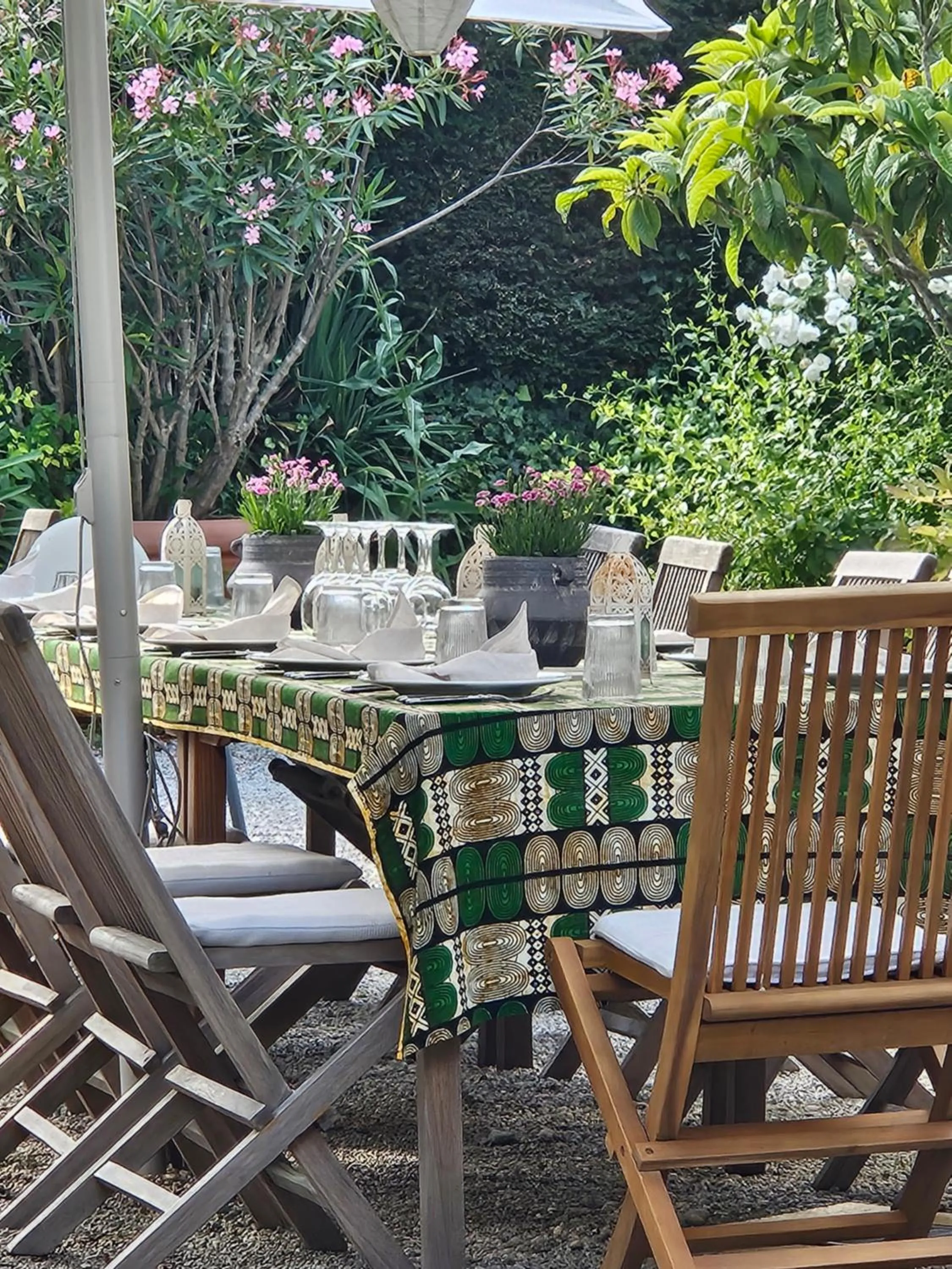 Restaurant/places to eat in Am Eichholz Galerie & Art-Hotel