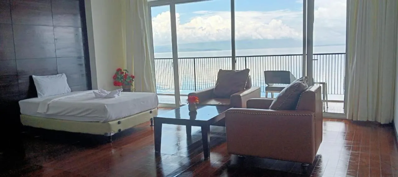 Bed in Tiara Bunga Hotel & Villa