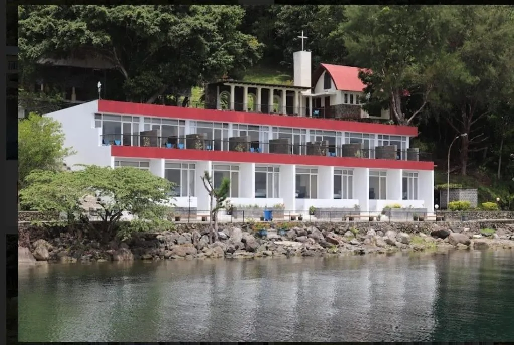 Lake view in Tiara Bunga Hotel & Villa