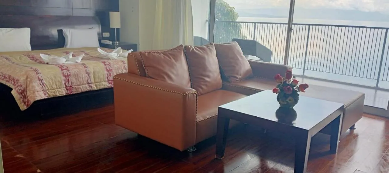 Bed in Tiara Bunga Hotel & Villa