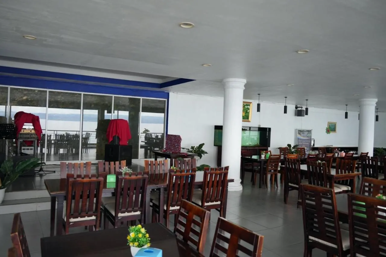 Tiara Bunga Hotel & Villa