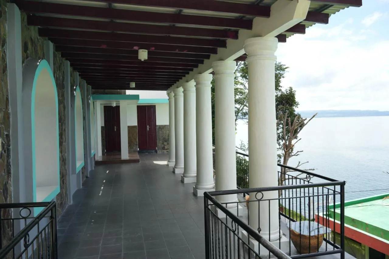Tiara Bunga Hotel & Villa