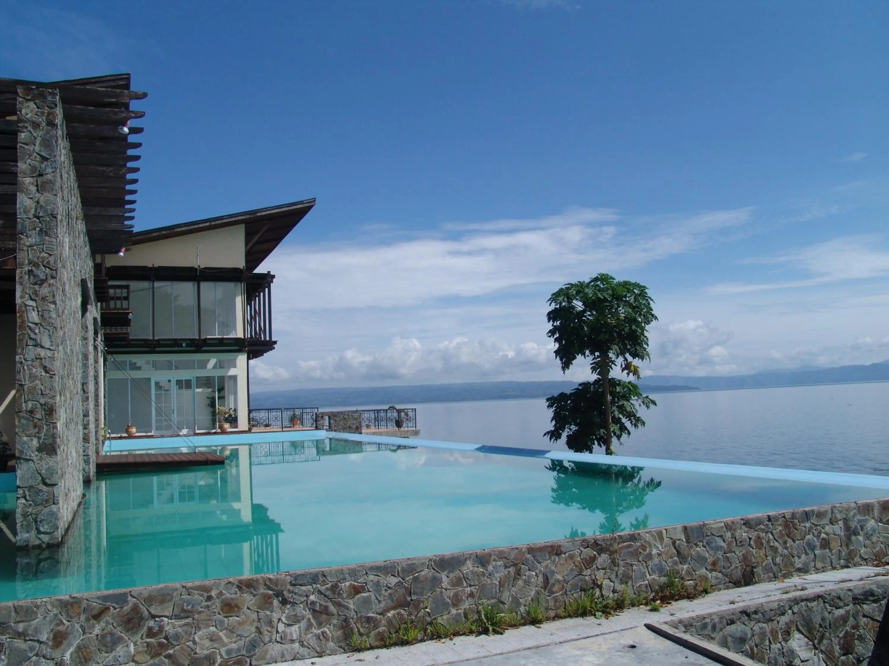 Day in Tiara Bunga Hotel & Villa