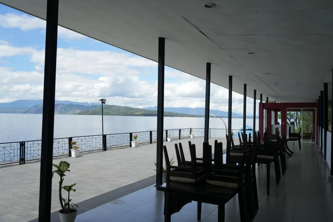 Tiara Bunga Hotel & Villa