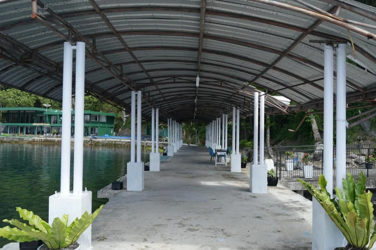 Tiara Bunga Hotel & Villa