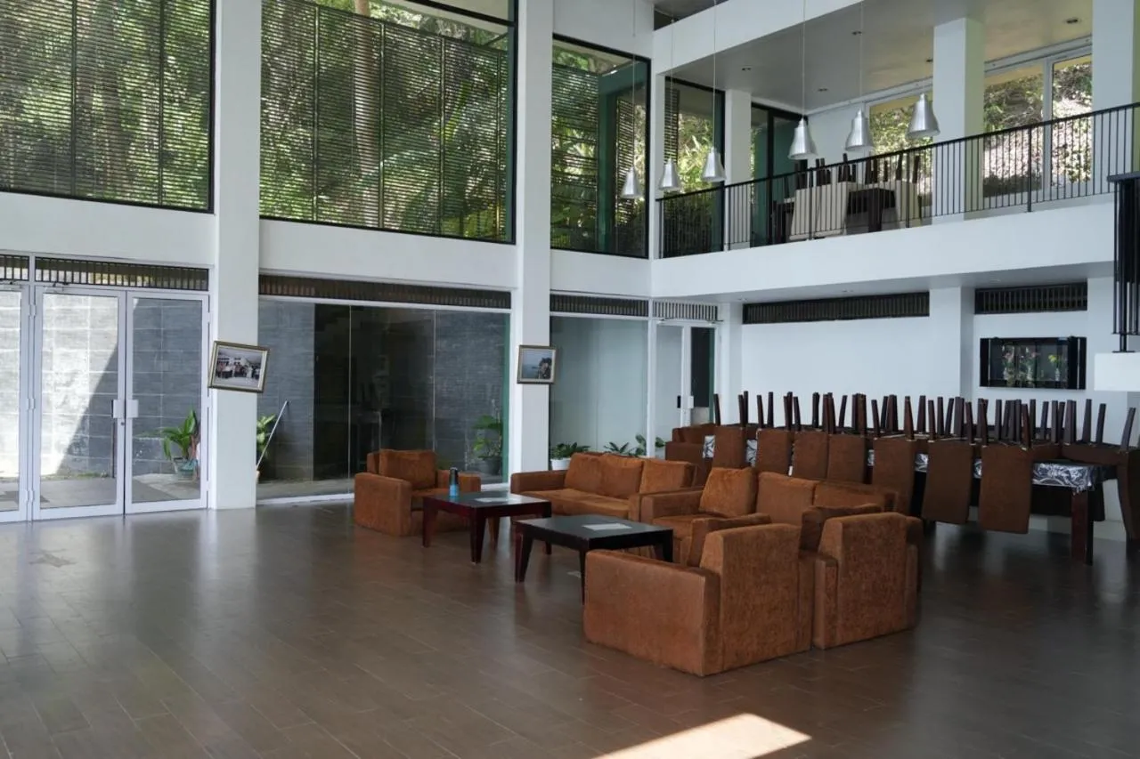 Tiara Bunga Hotel & Villa