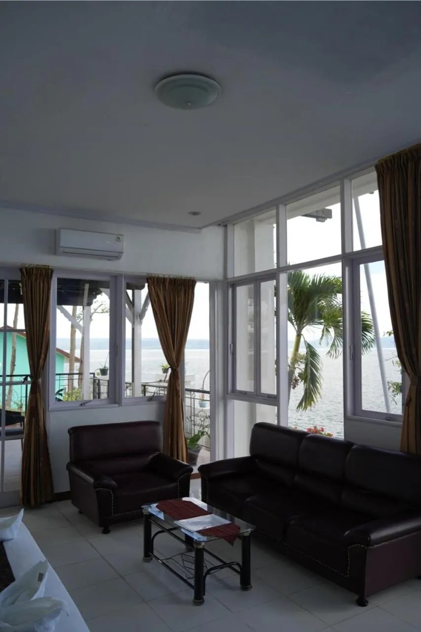 Tiara Bunga Hotel & Villa