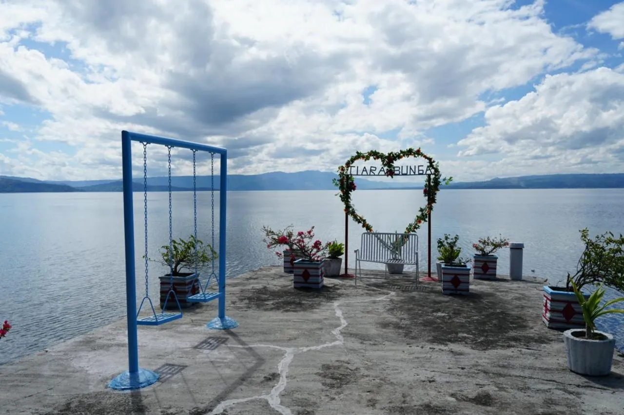 Tiara Bunga Hotel & Villa