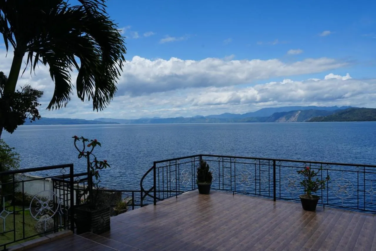 Tiara Bunga Hotel & Villa