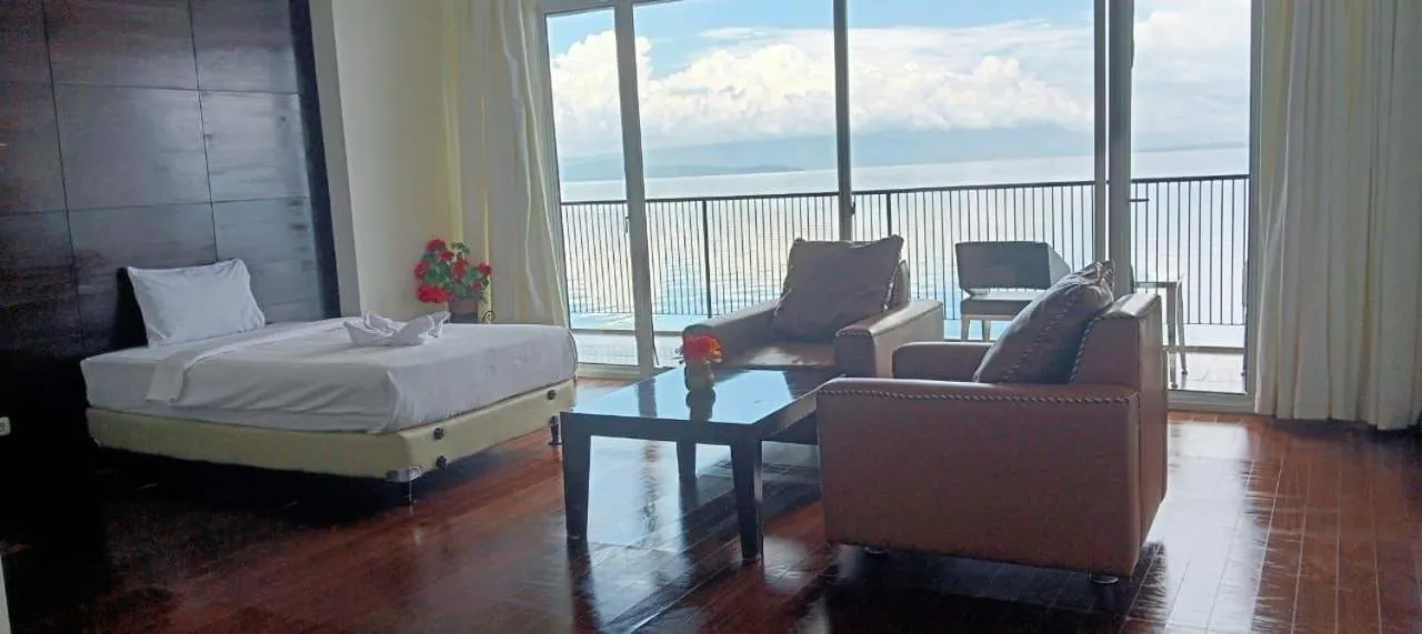 Bed in Tiara Bunga Hotel & Villa