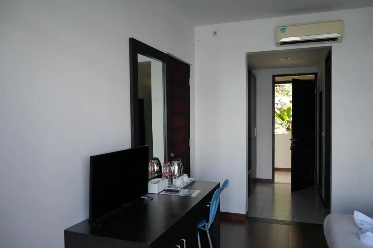 Tiara Bunga Hotel & Villa
