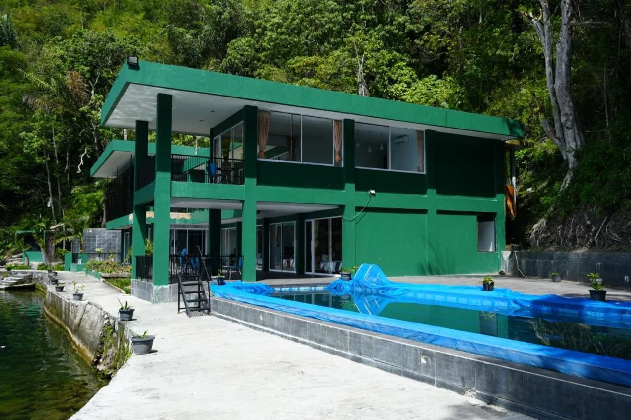 Tiara Bunga Hotel & Villa