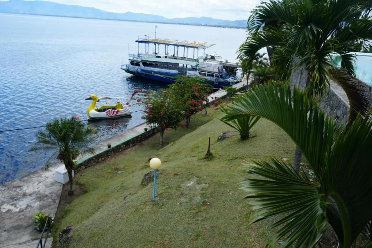 Tiara Bunga Hotel & Villa