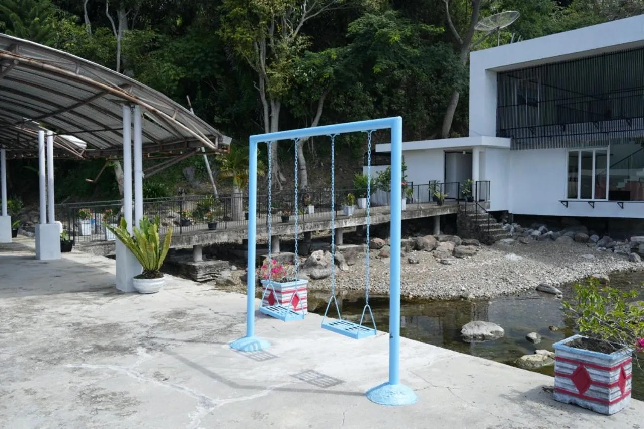 Tiara Bunga Hotel & Villa