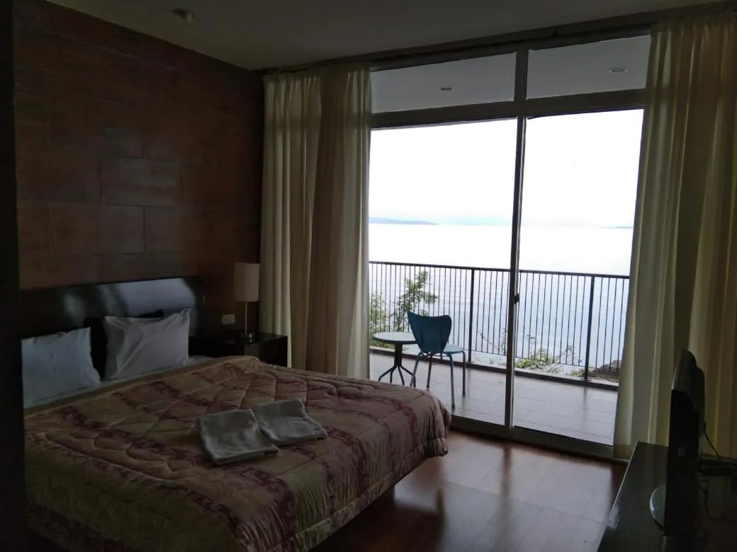 Bed in Tiara Bunga Hotel & Villa