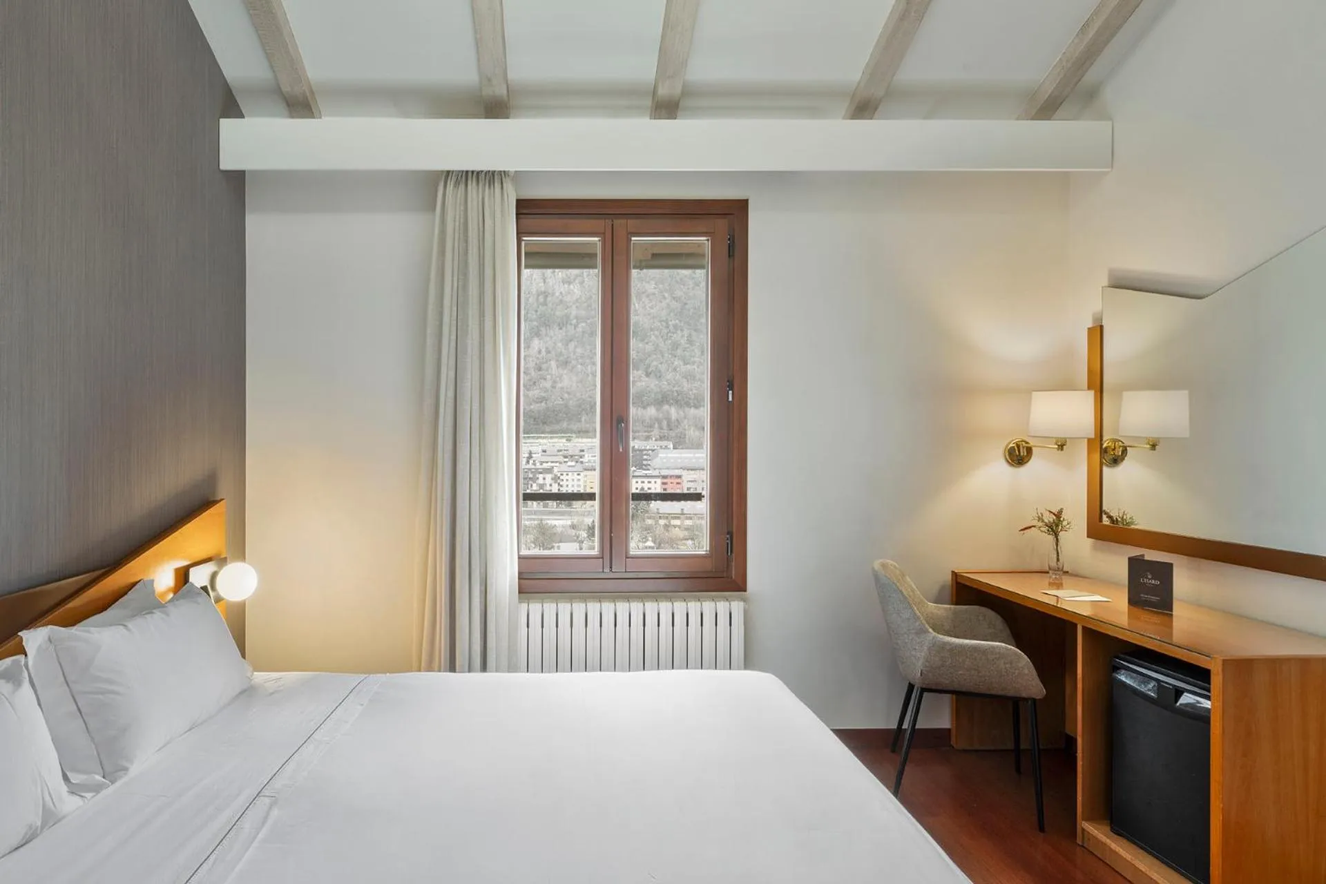 Bed in Hotel de l'Isard