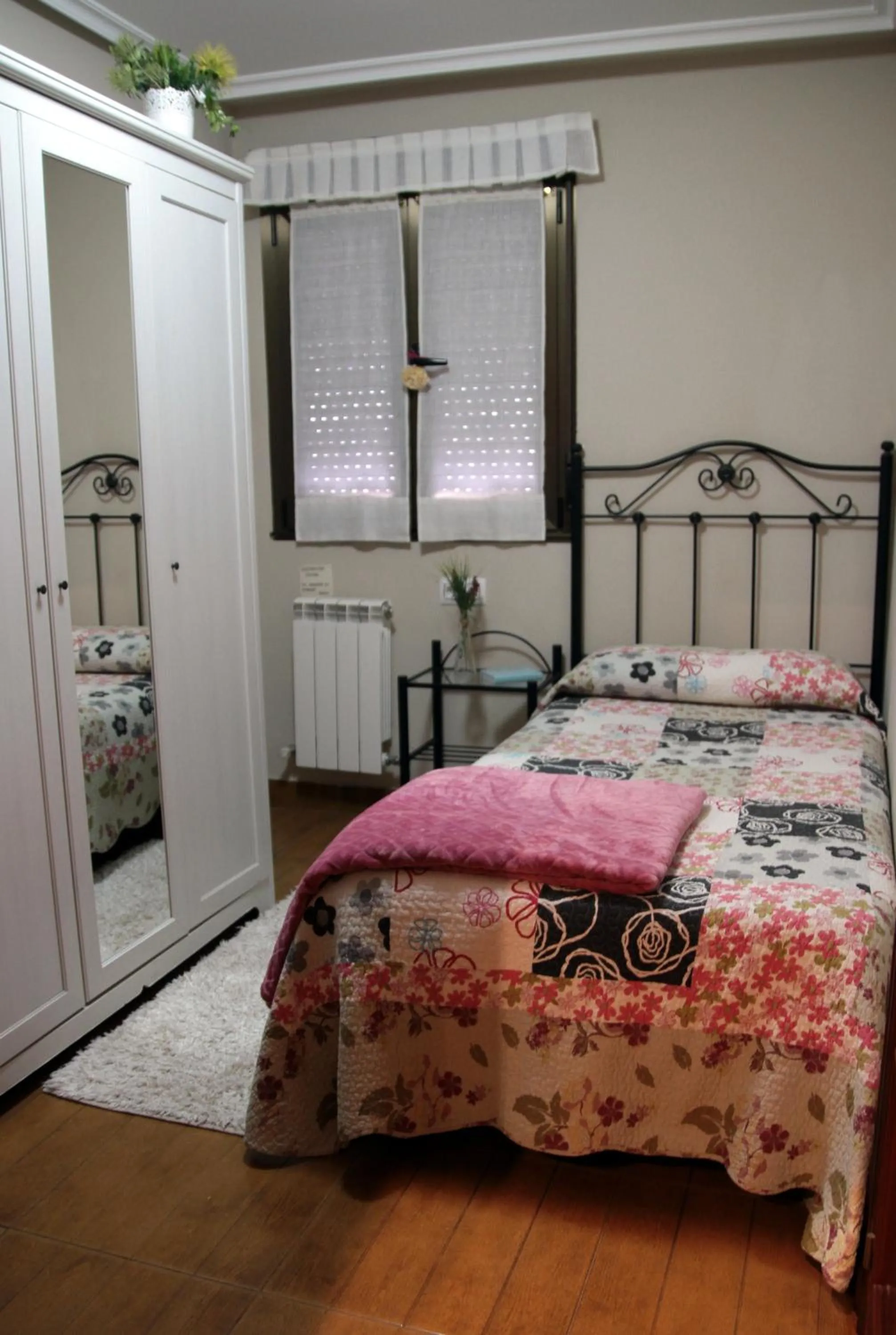 Bed in Hostal pachin