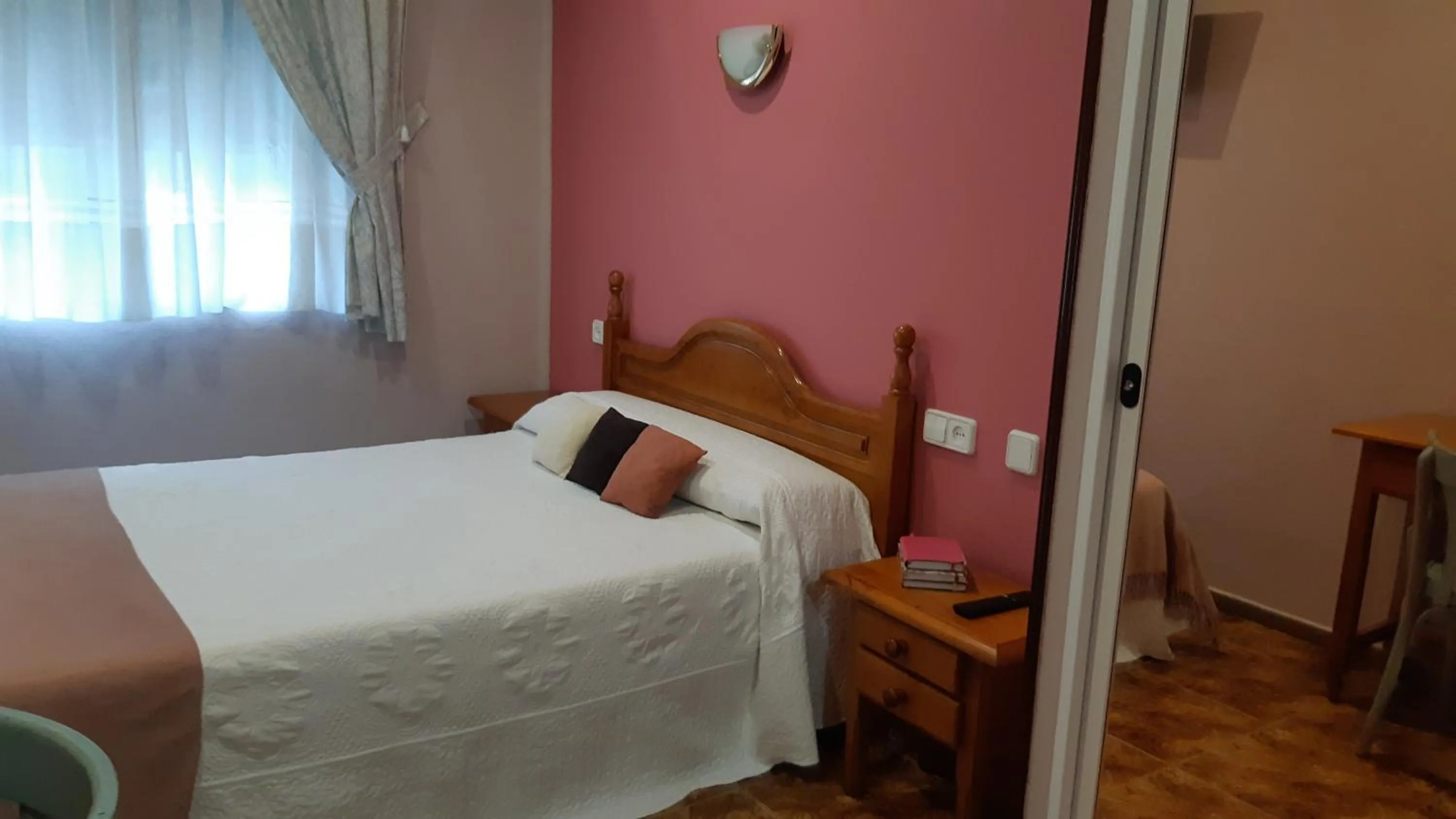 Bed in Hostal pachin