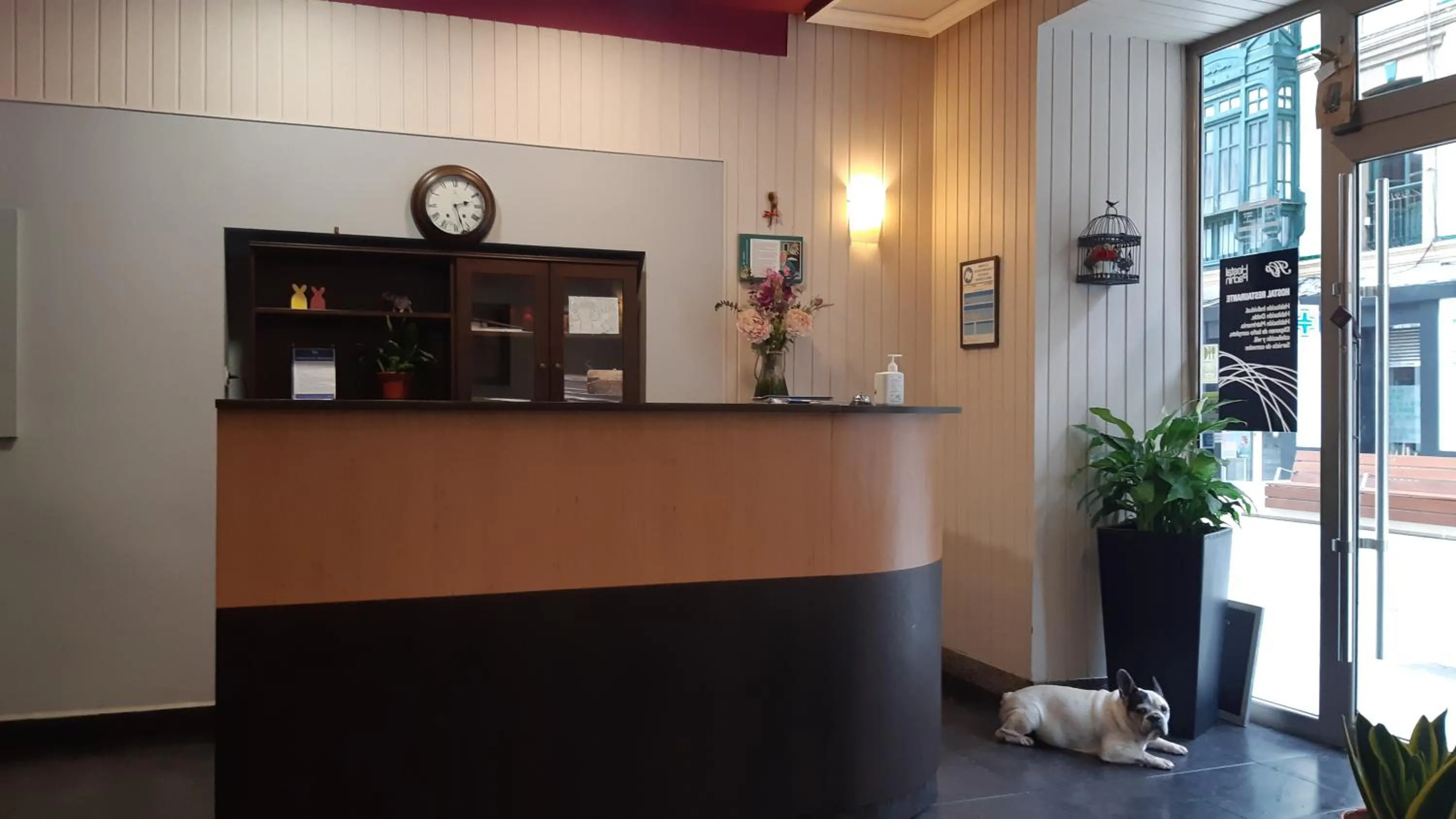 Lobby or reception in Hostal pachin