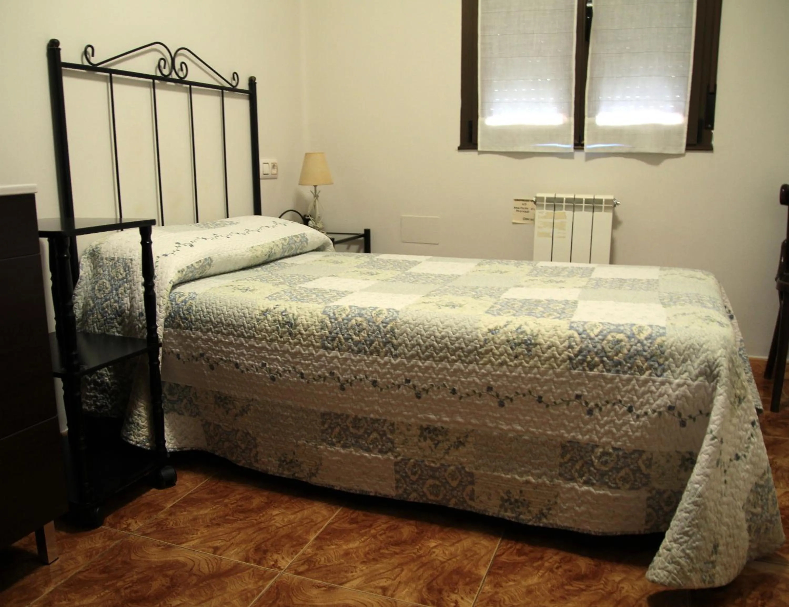 Bed in Hostal pachin
