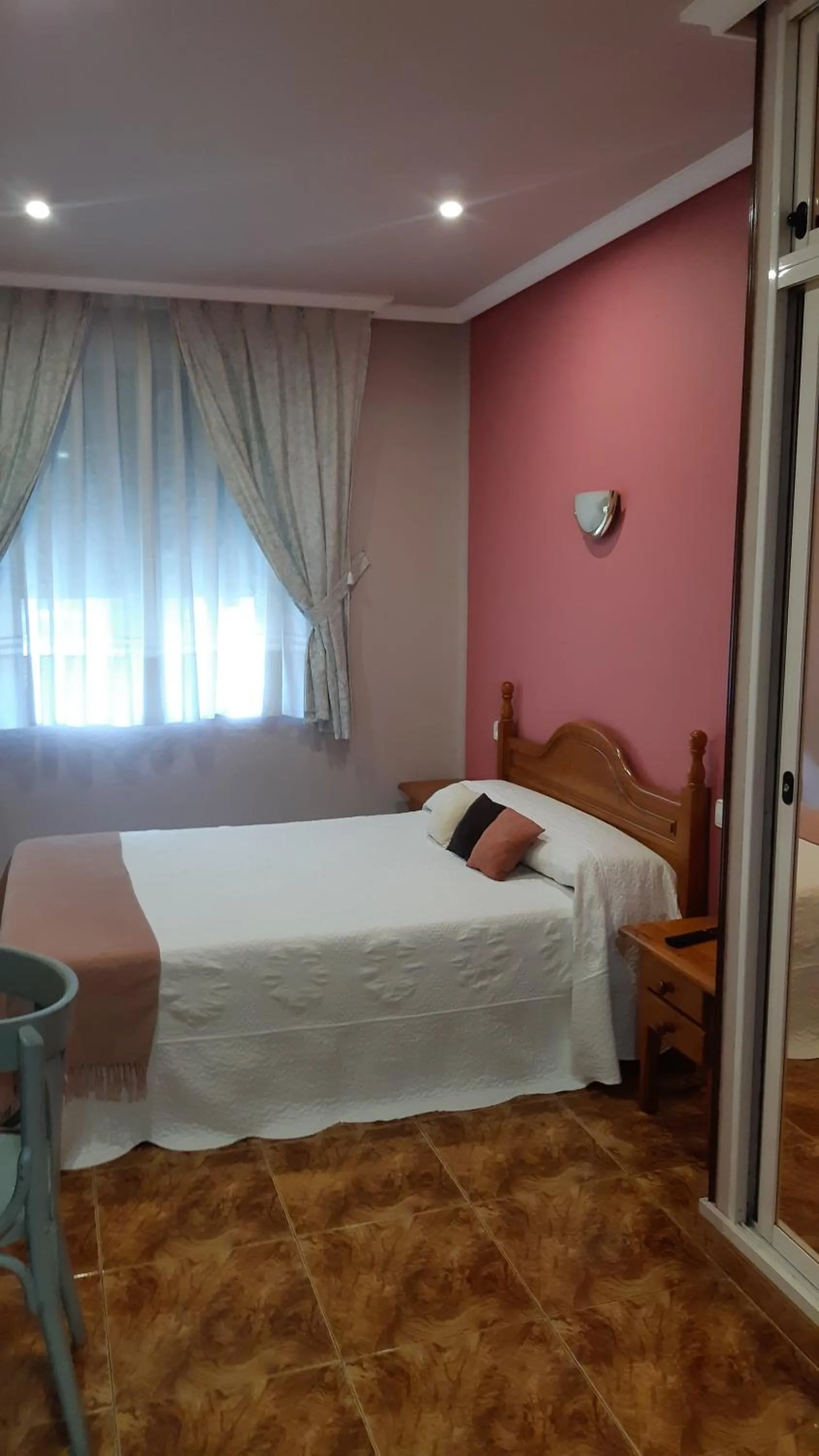 Bed in Hostal pachin