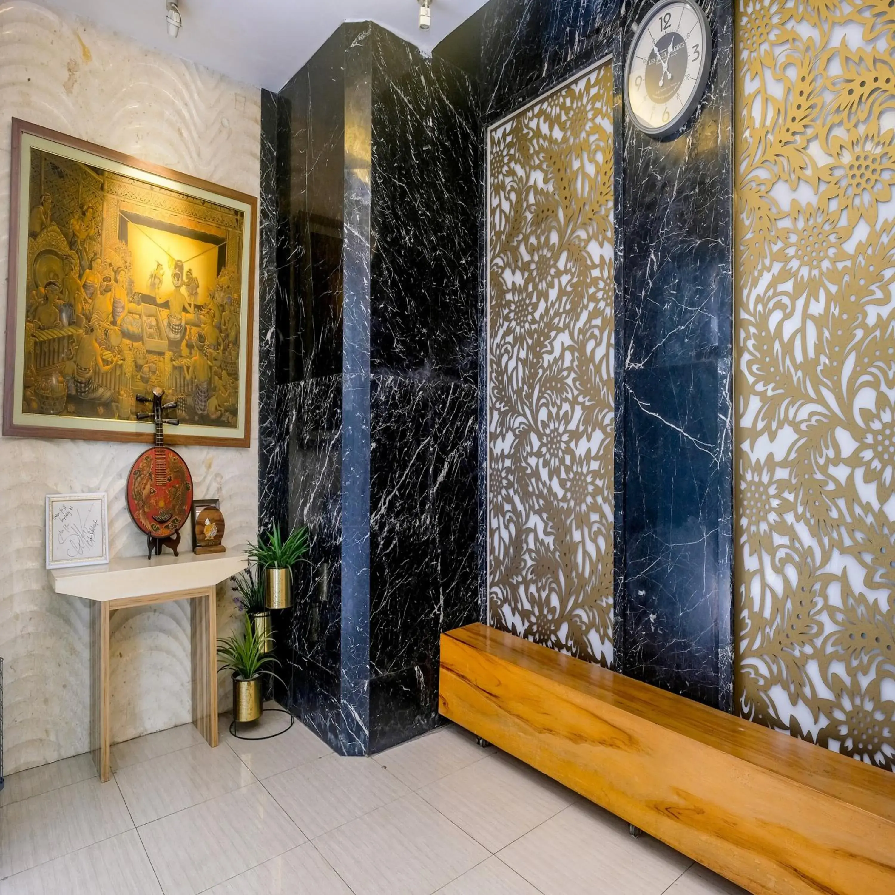 Property building in Sans Vibes Hotel Grand Omah Sastro Gejayan Property building in Sans Vibes Hotel Grand Omah Sastro Gejayan