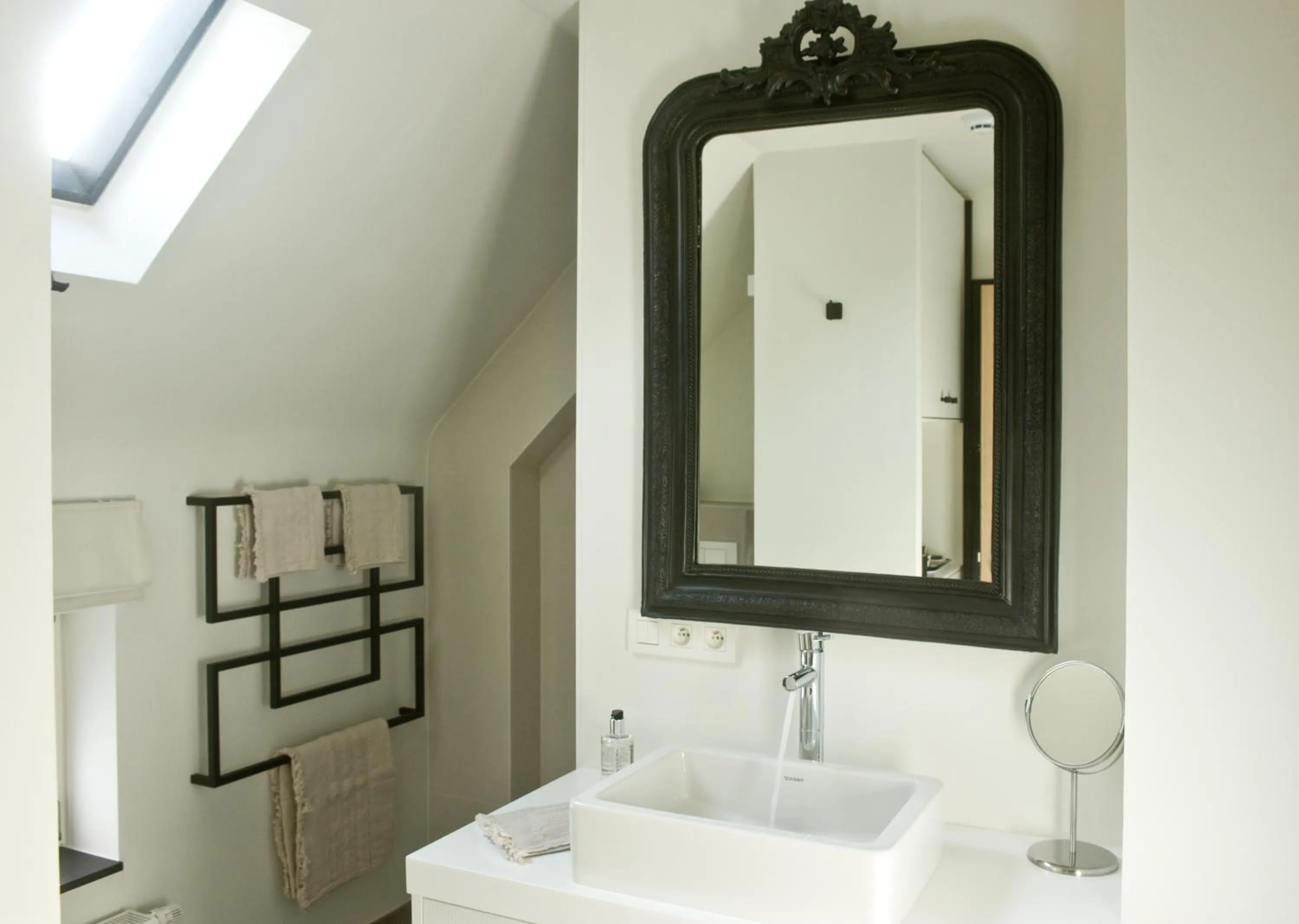 Decorative detail in B&B Interludium