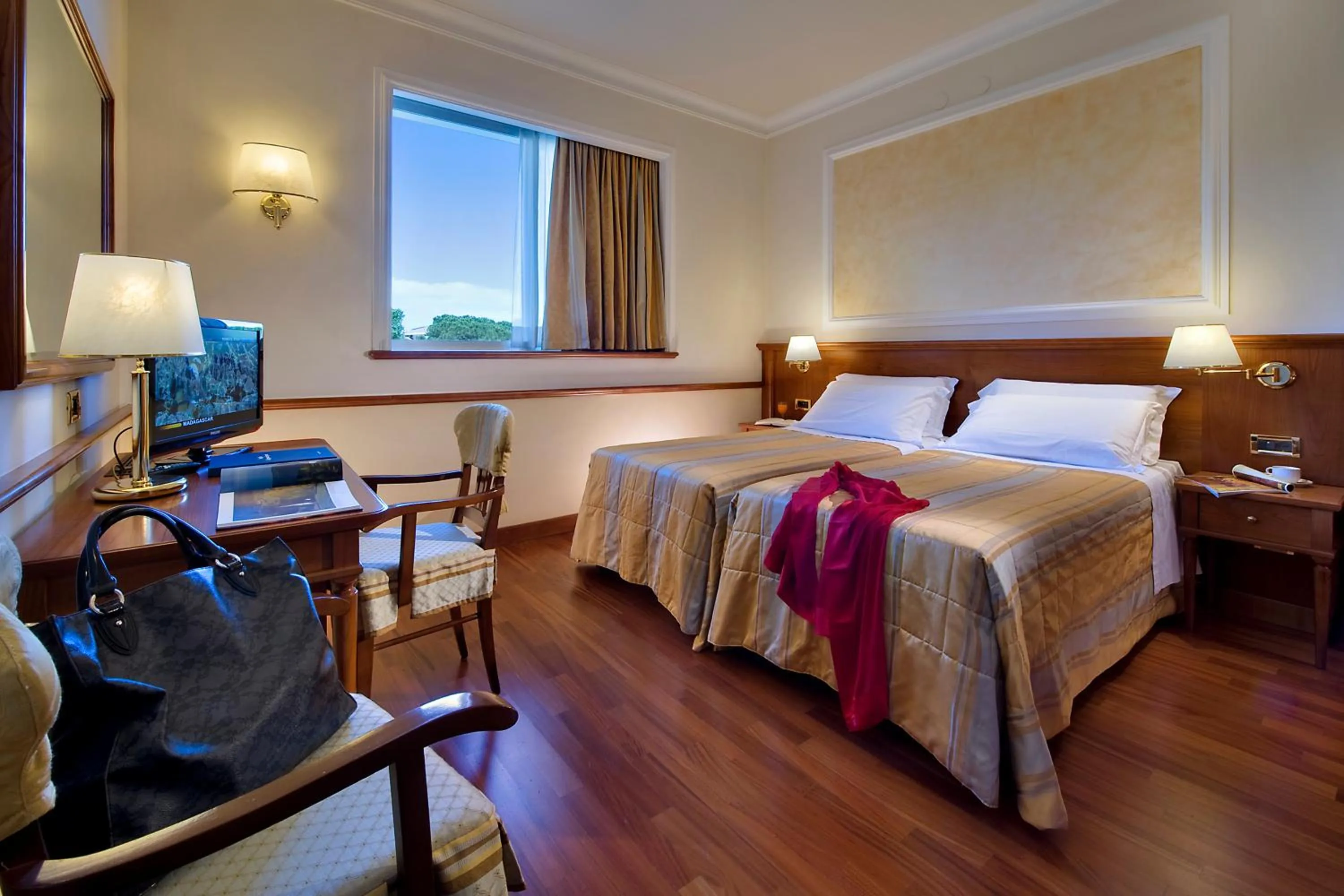 Photo of the whole room, Bed in Grand Hotel Terme & Spa