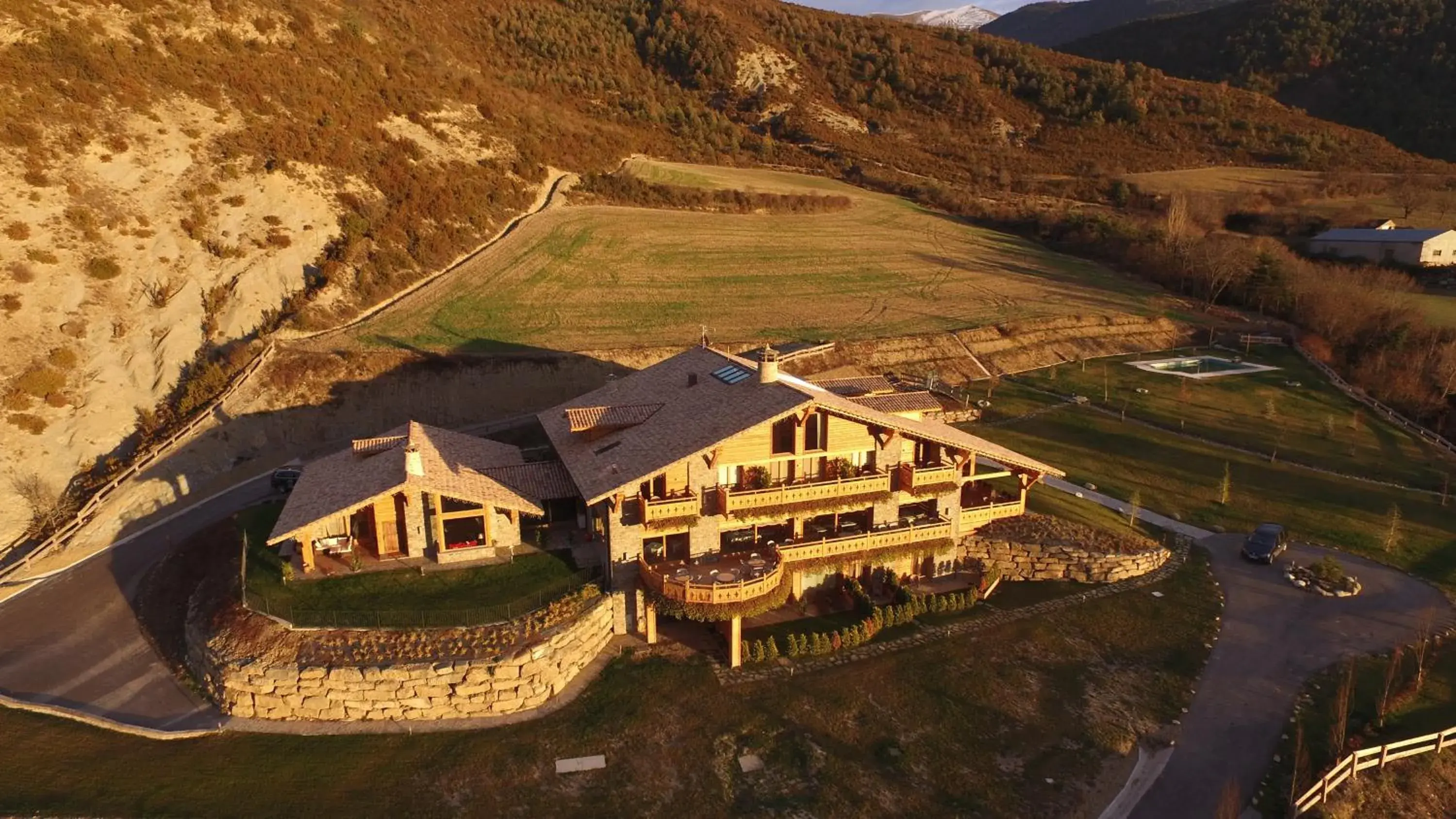 Property building in Hotel Viñas de Lárrede Property building in Hotel Viñas de Lárrede