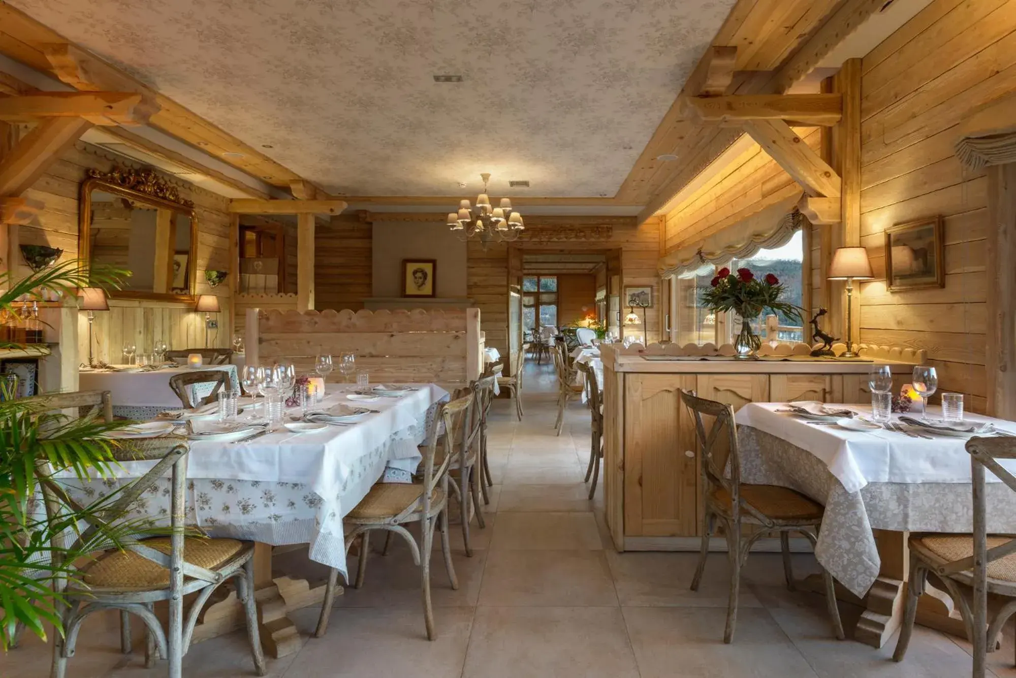 Restaurant/places to eat in Hotel Viñas de Lárrede Restaurant/places to eat in Hotel Viñas de Lárrede