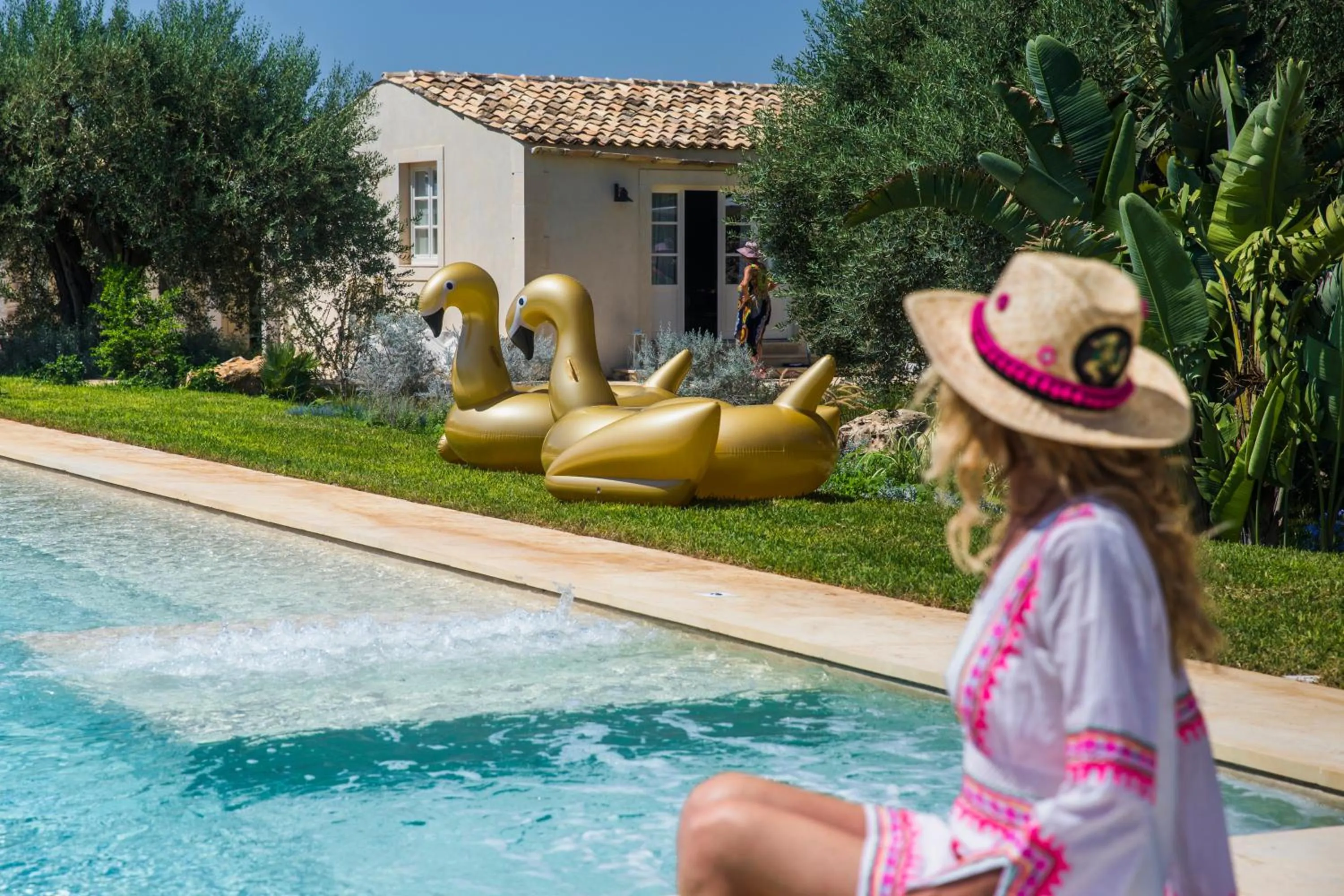 Swimming pool in Zahir Country House Boutique Hotel