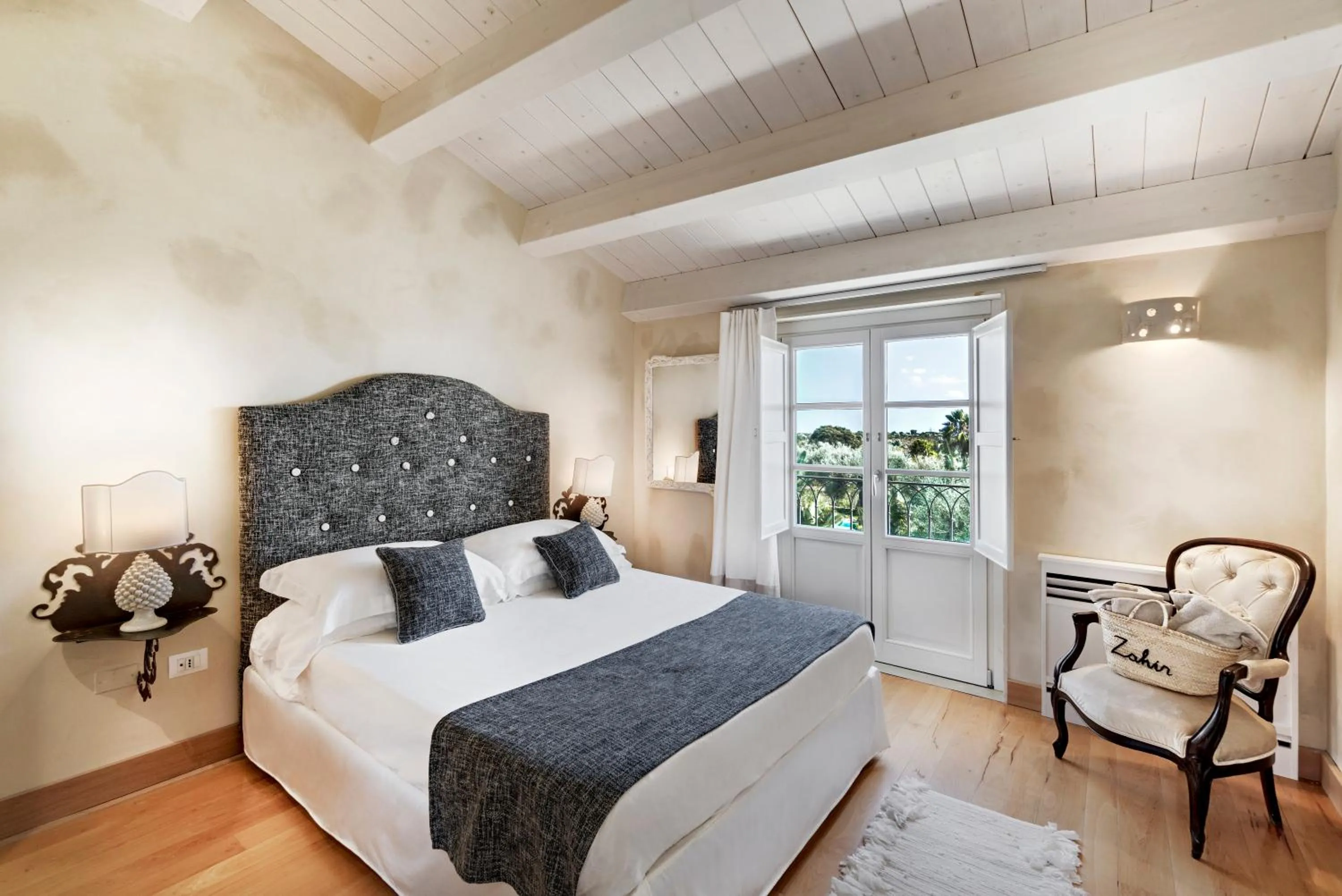 Photo of the whole room, Bed in Zahir Country House Boutique Hotel