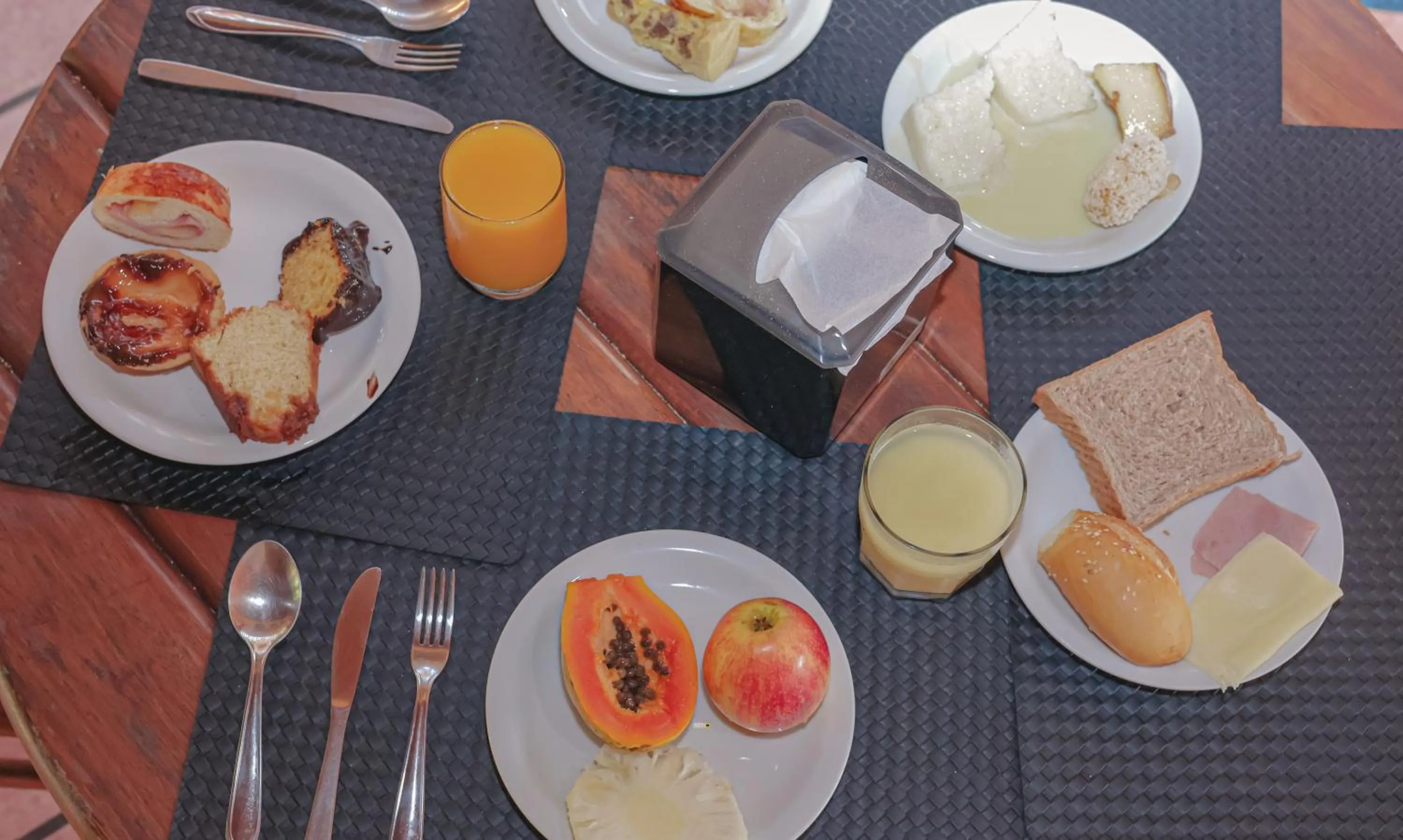Breakfast in Estação Santa Fé Hotel e Pousada