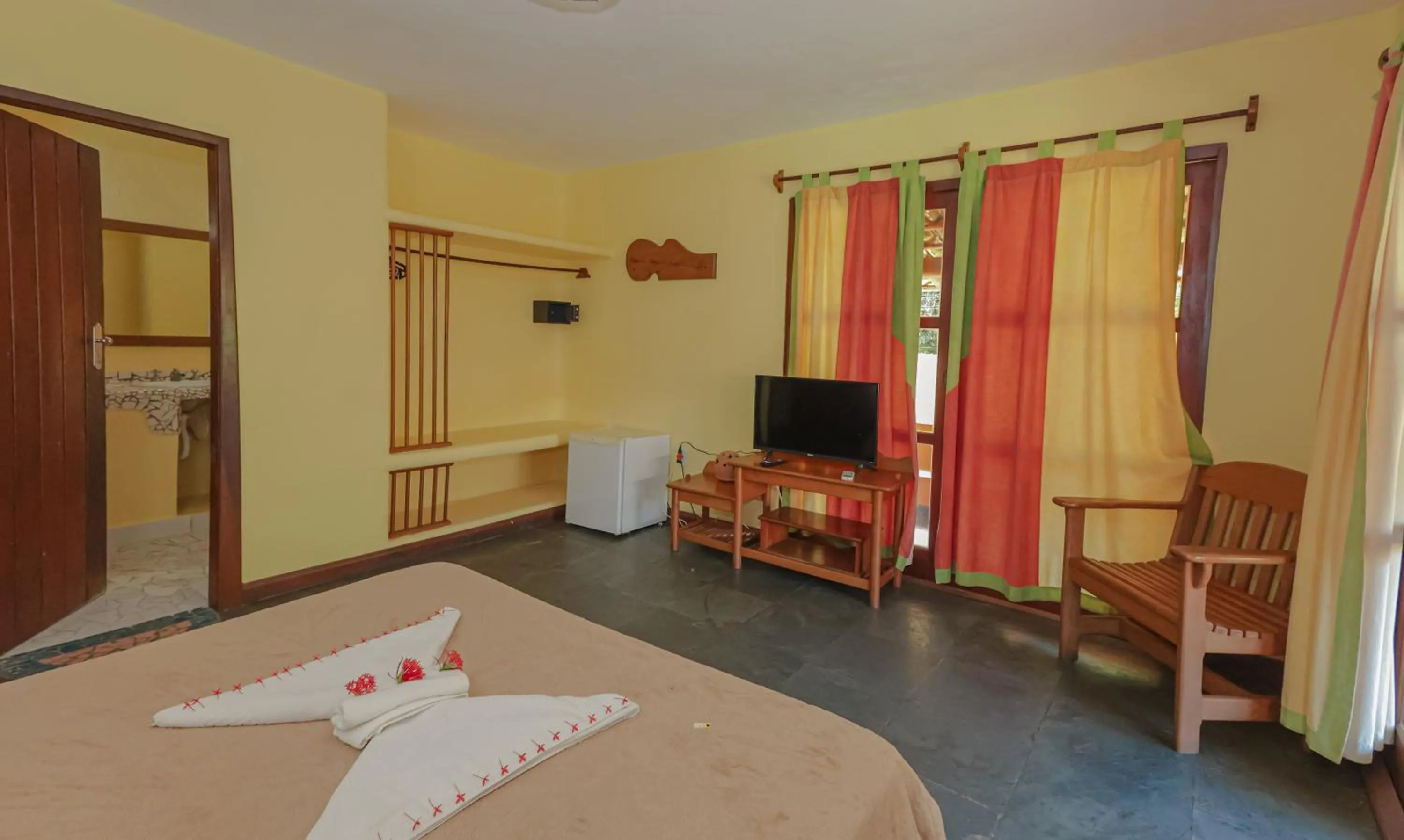 Photo of the whole room, Bed in Estação Santa Fé Hotel e Pousada