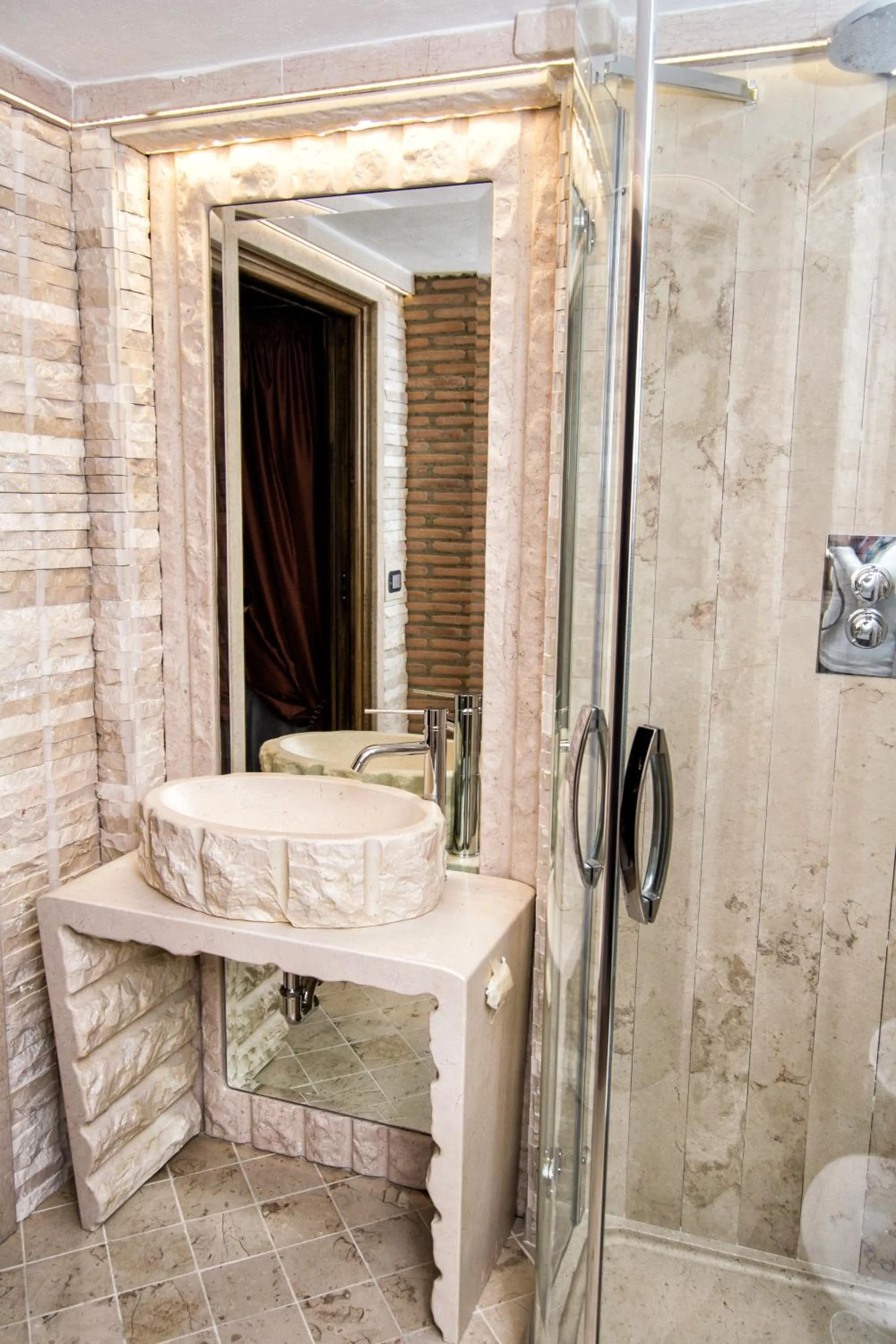 Shower in B&B Casa Dilillo