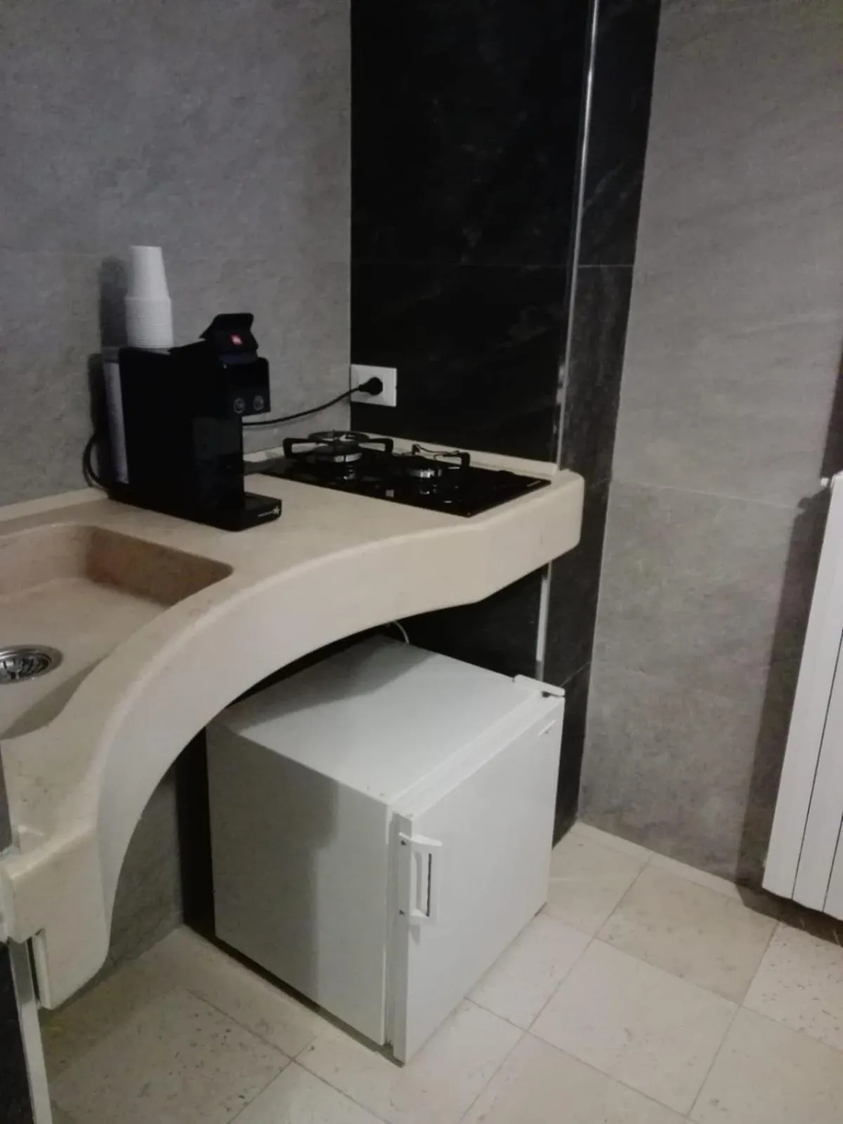 Kitchen or kitchenette in B&B Casa Dilillo