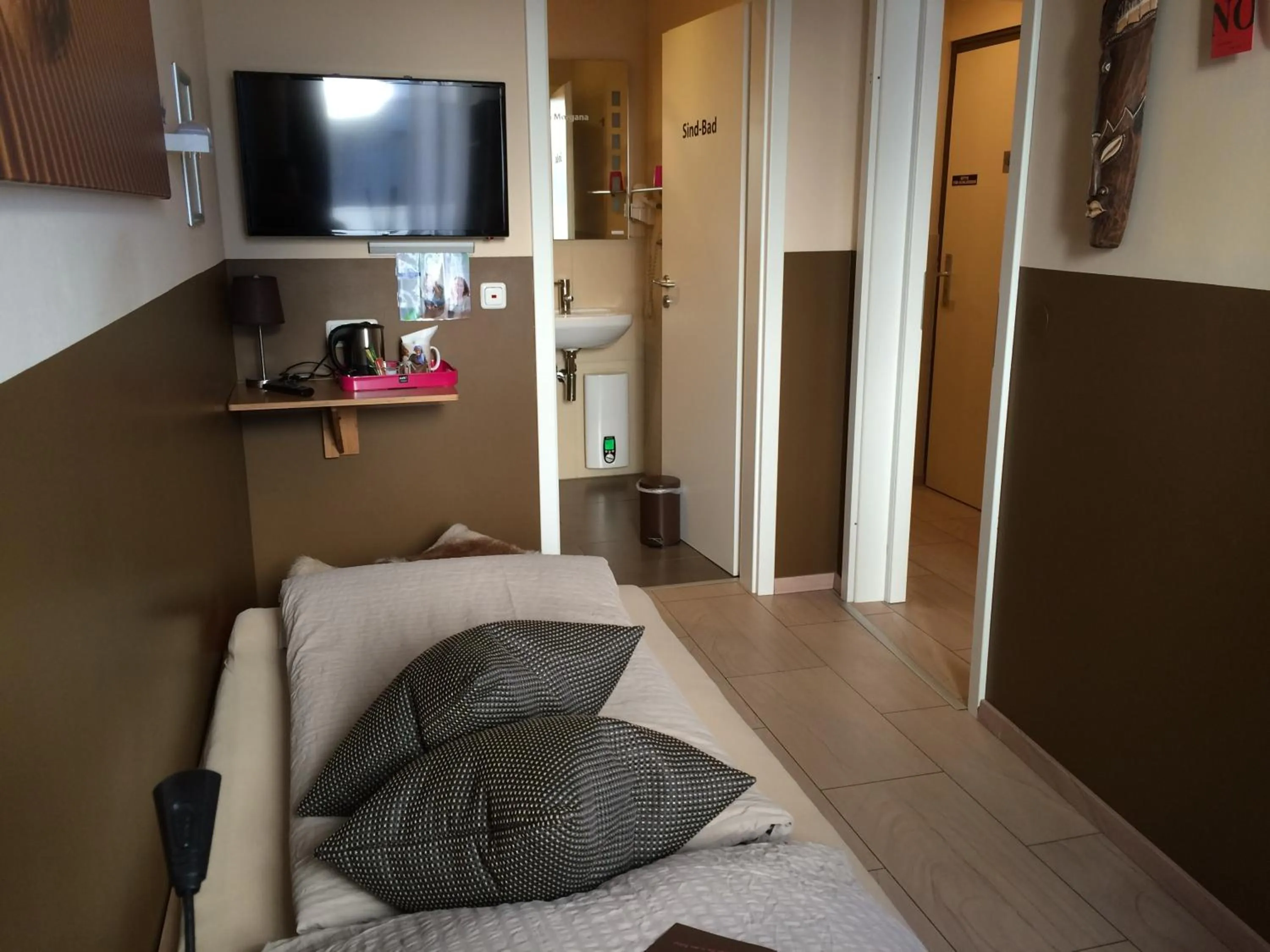 Photo of the whole room in Hotel Sandmanns am Dom