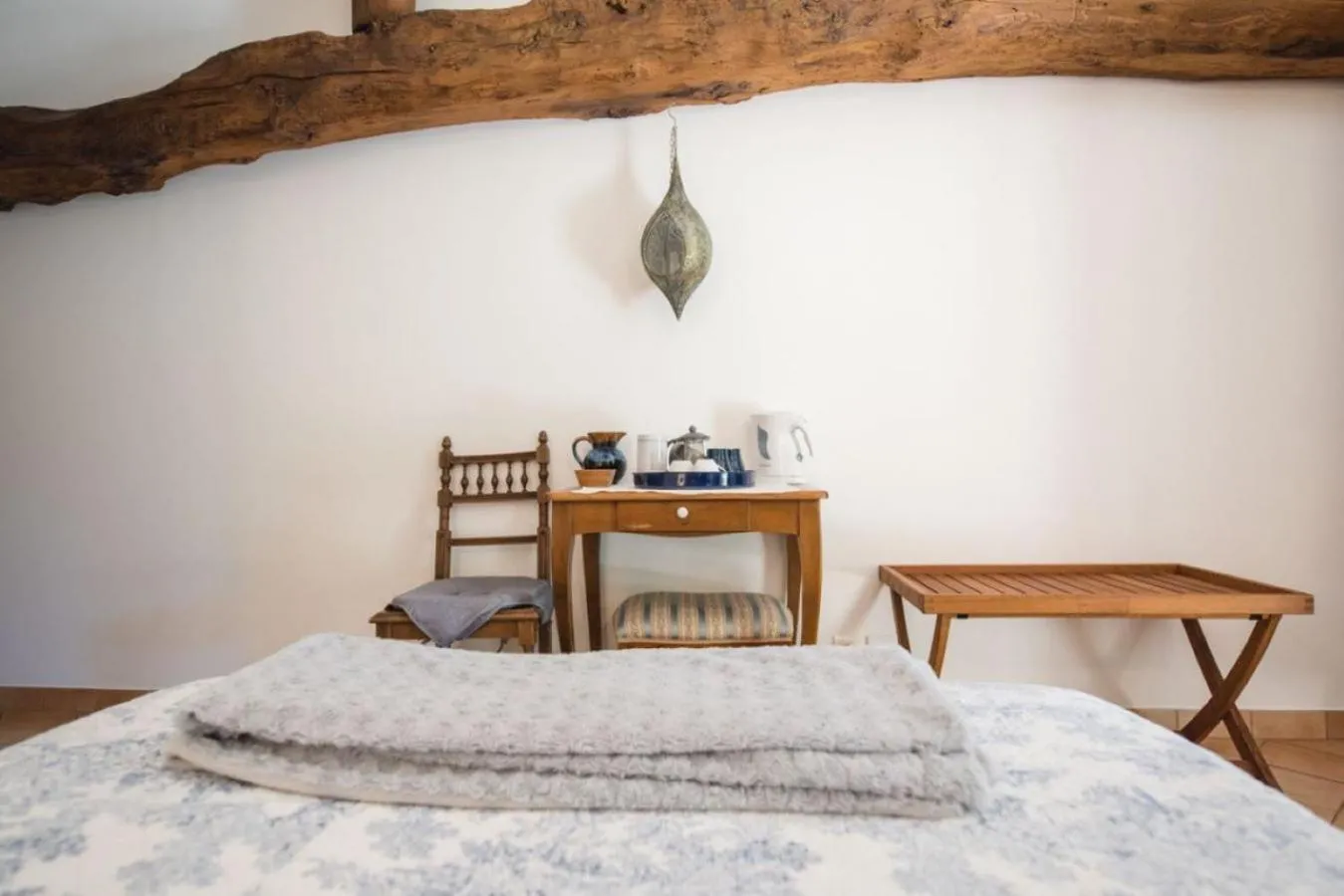 Decorative detail, Bed in Les Filolies