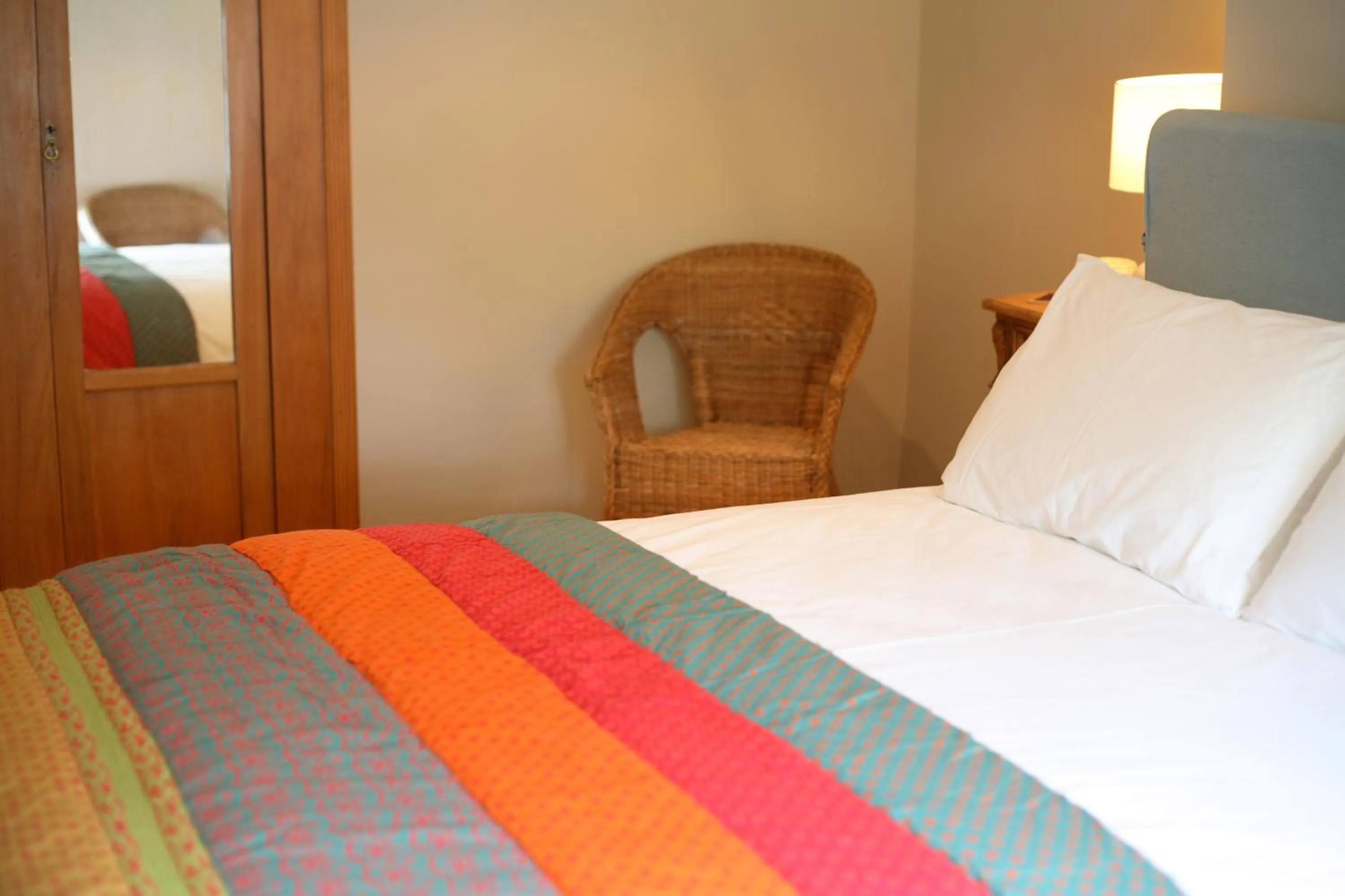 Bedroom, Bed in The Scott Arms