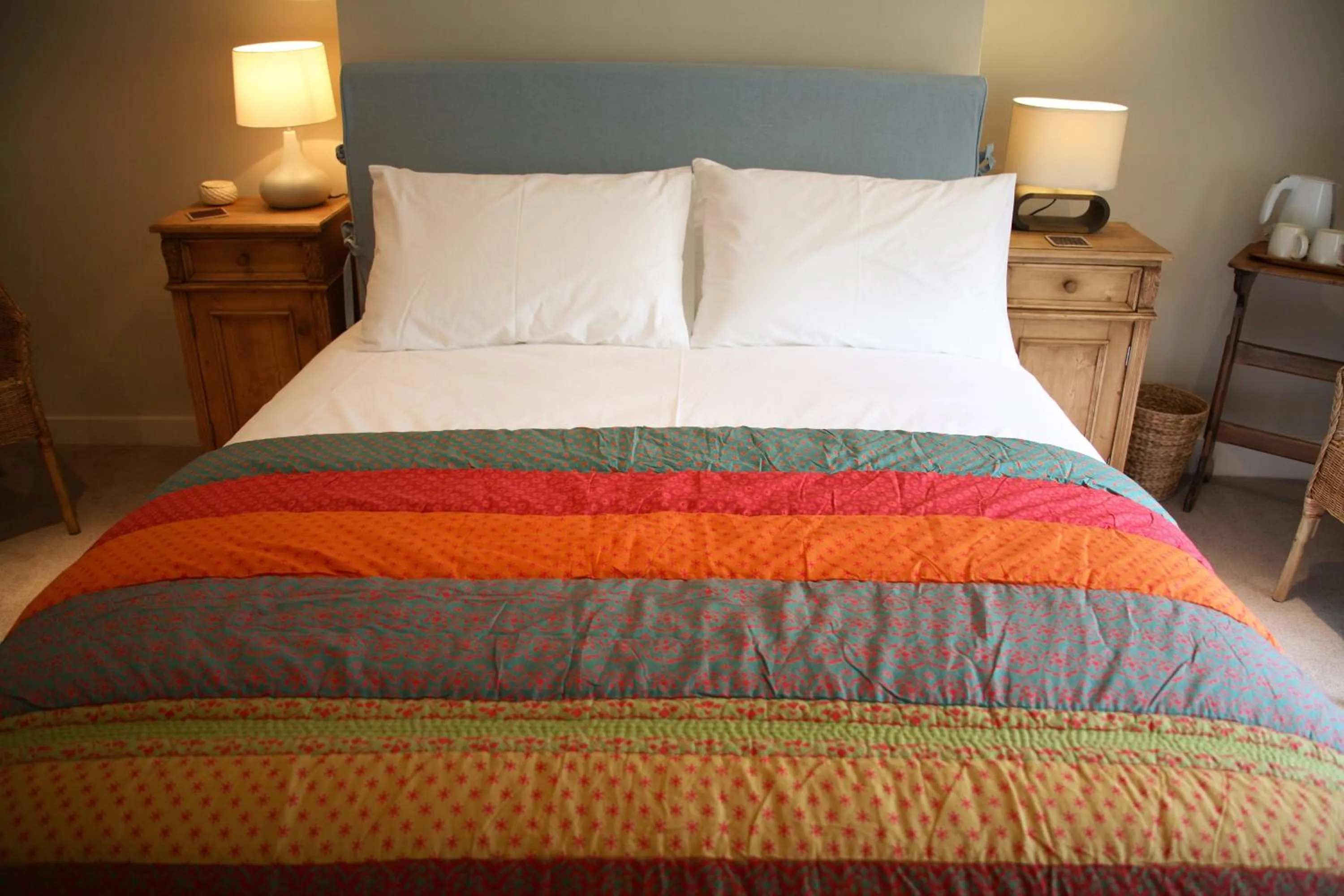 Photo of the whole room, Bed in The Scott Arms