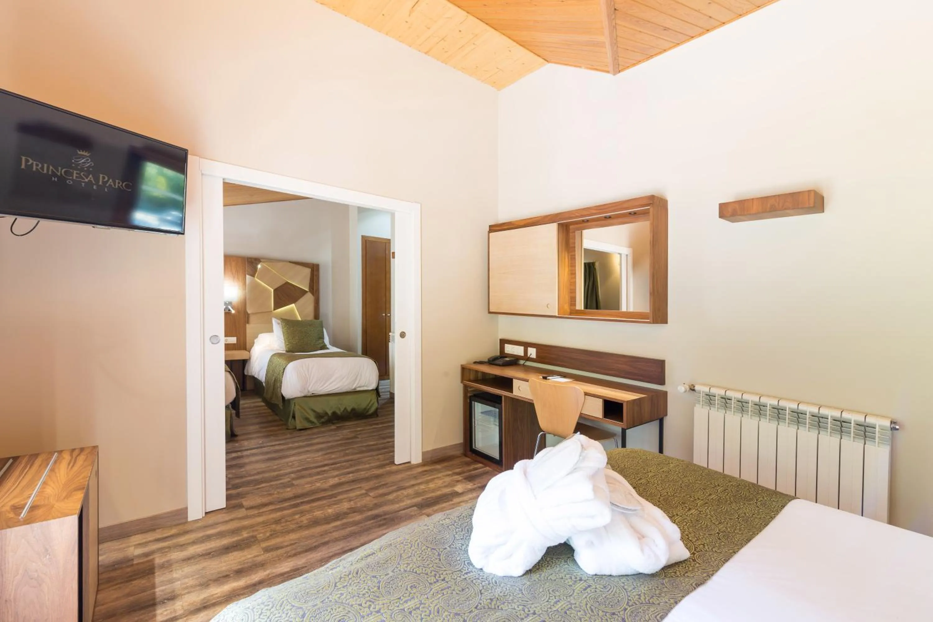 Bed in Hotel Princesa Parc