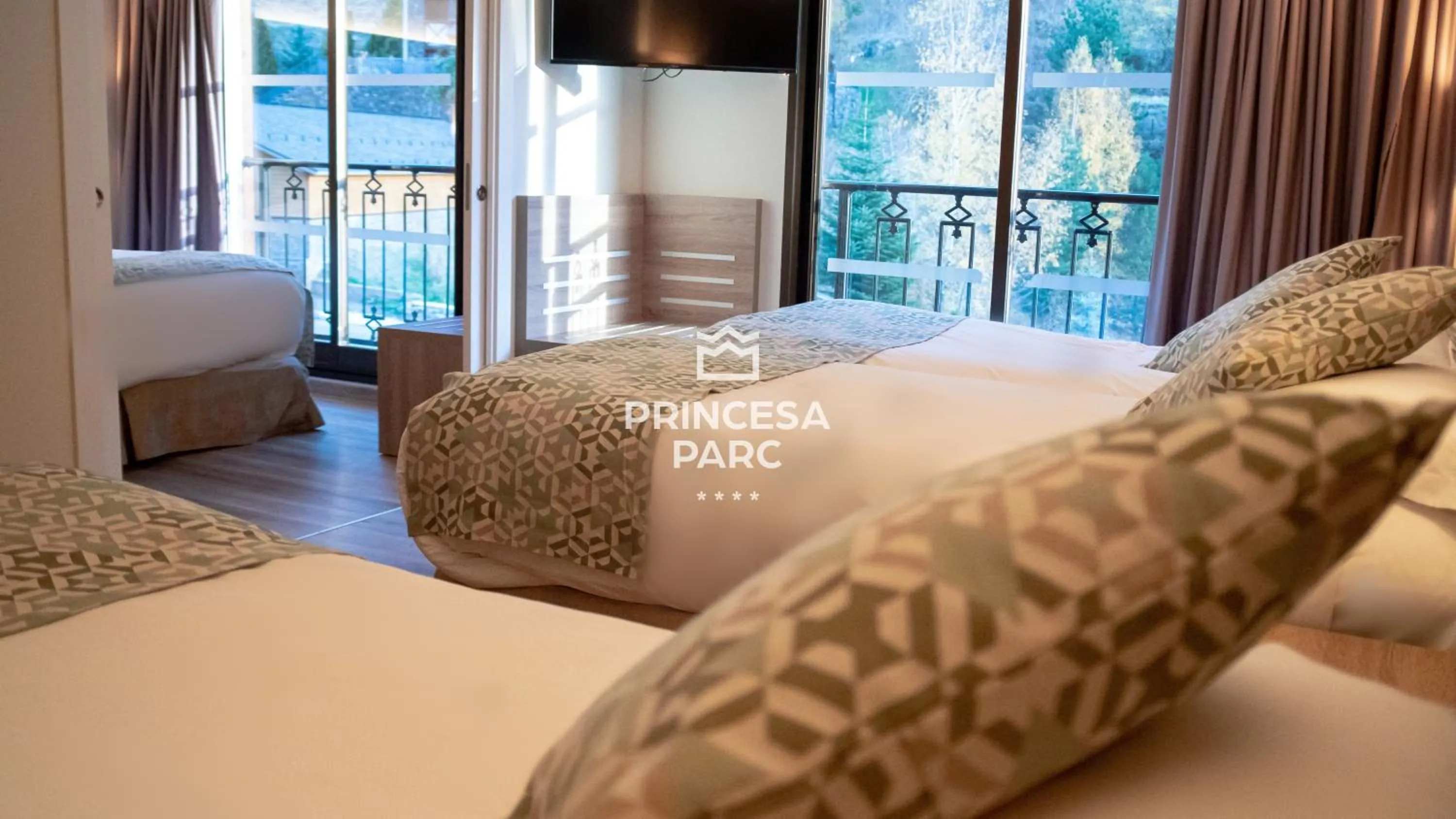 Bed in Hotel Princesa Parc