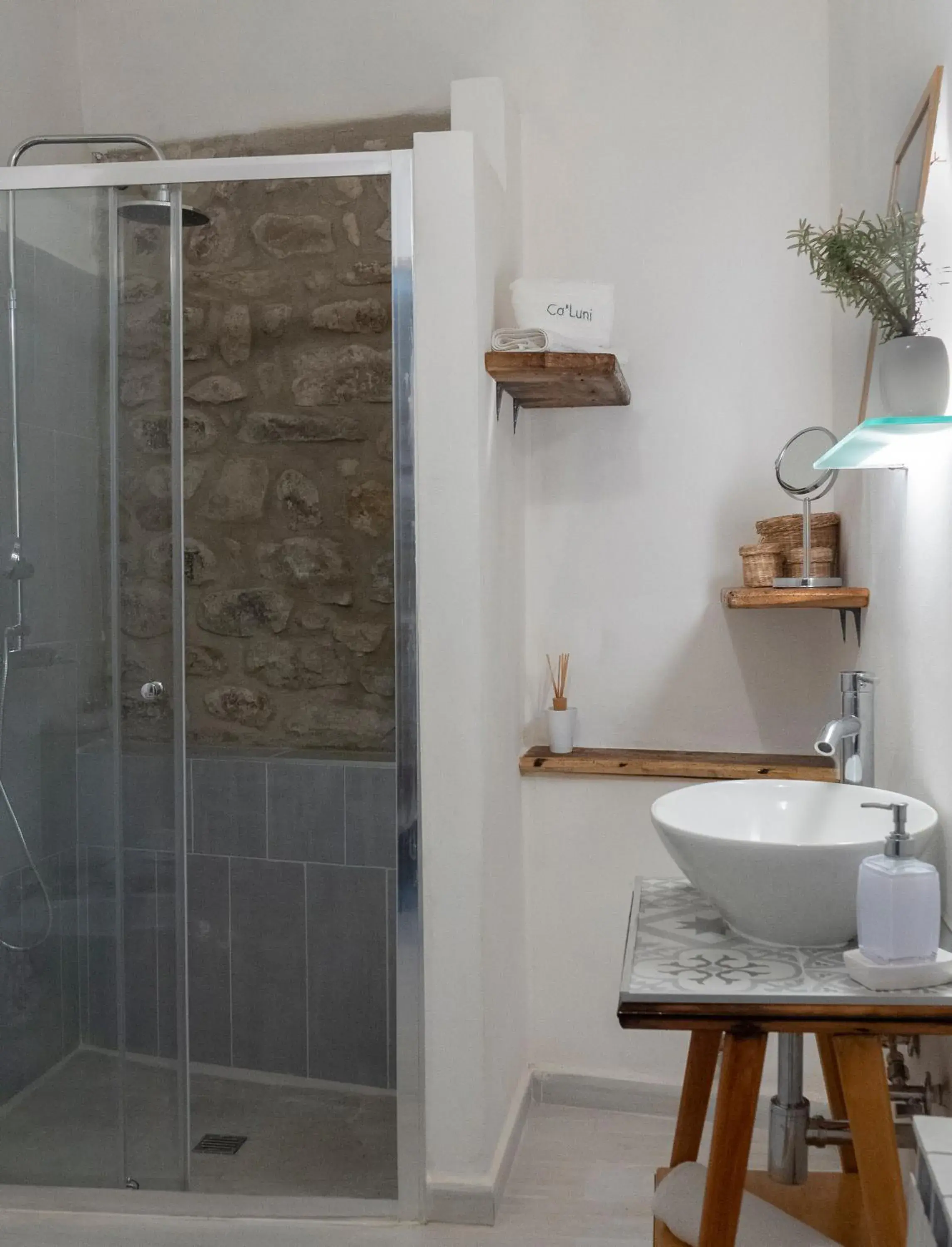 Double or Twin Room with Private Bathroom - single occupancy in Ca'Luni Double or Twin Room with Private Bathroom - single occupancy in Ca'Luni