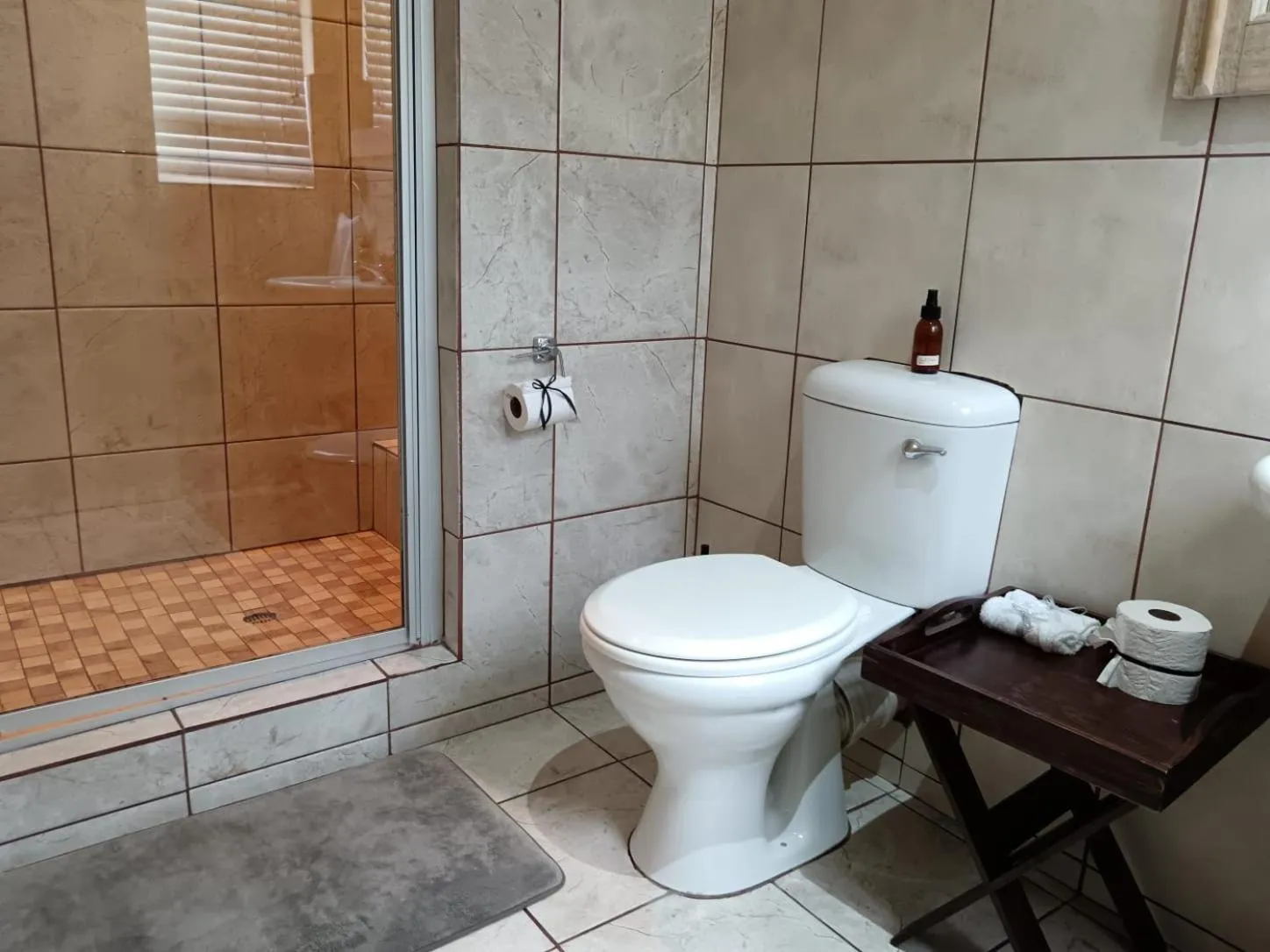 Bathroom in Hillton Manor Guest House