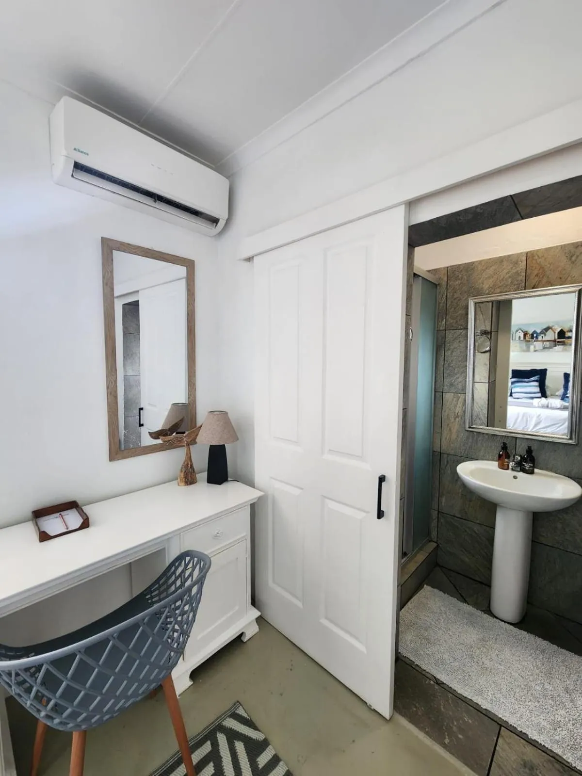 Bathroom in Hillton Manor Guest House